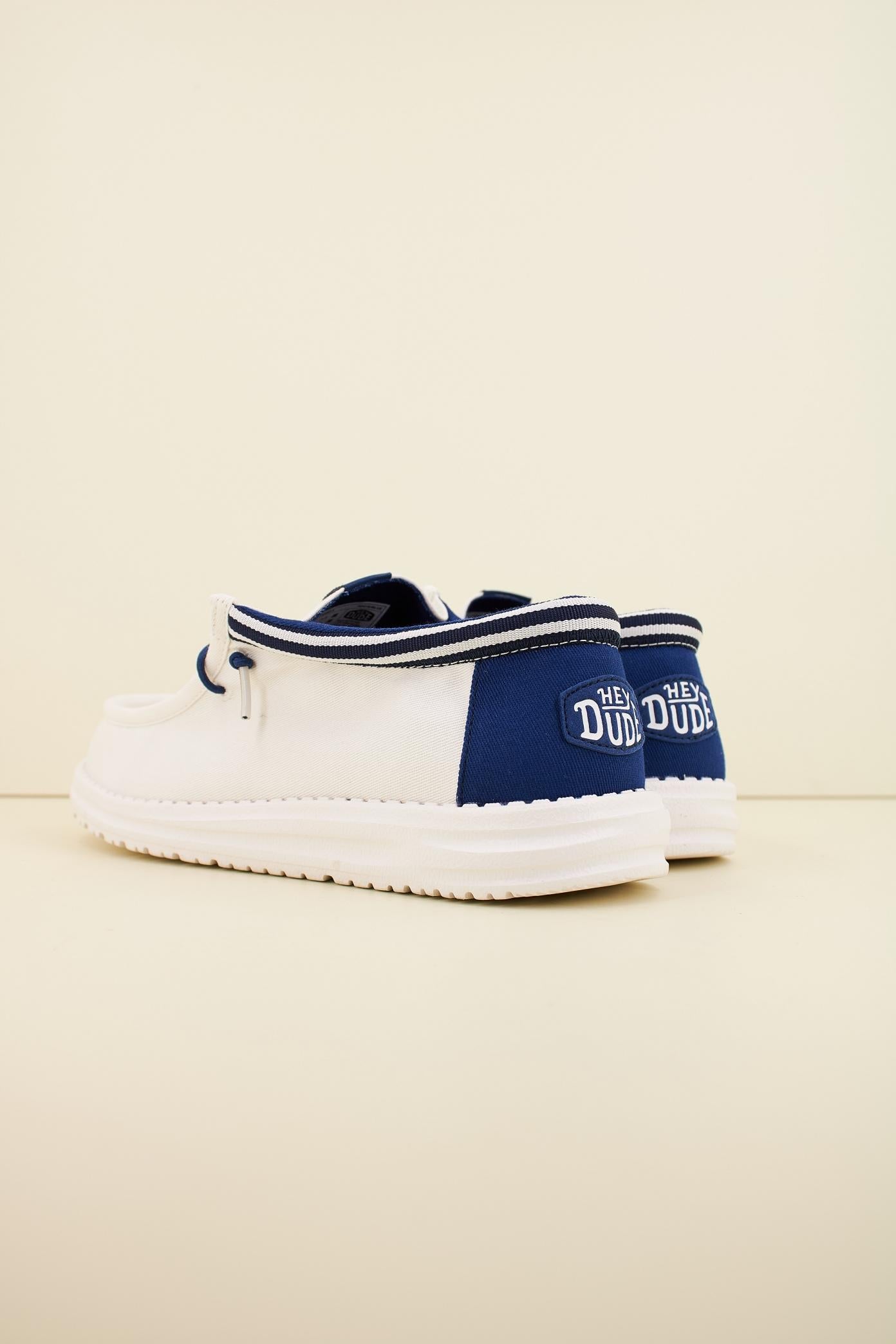 HEY DUDE  WALLY LETTERMAN en color BLANCO  (3)
