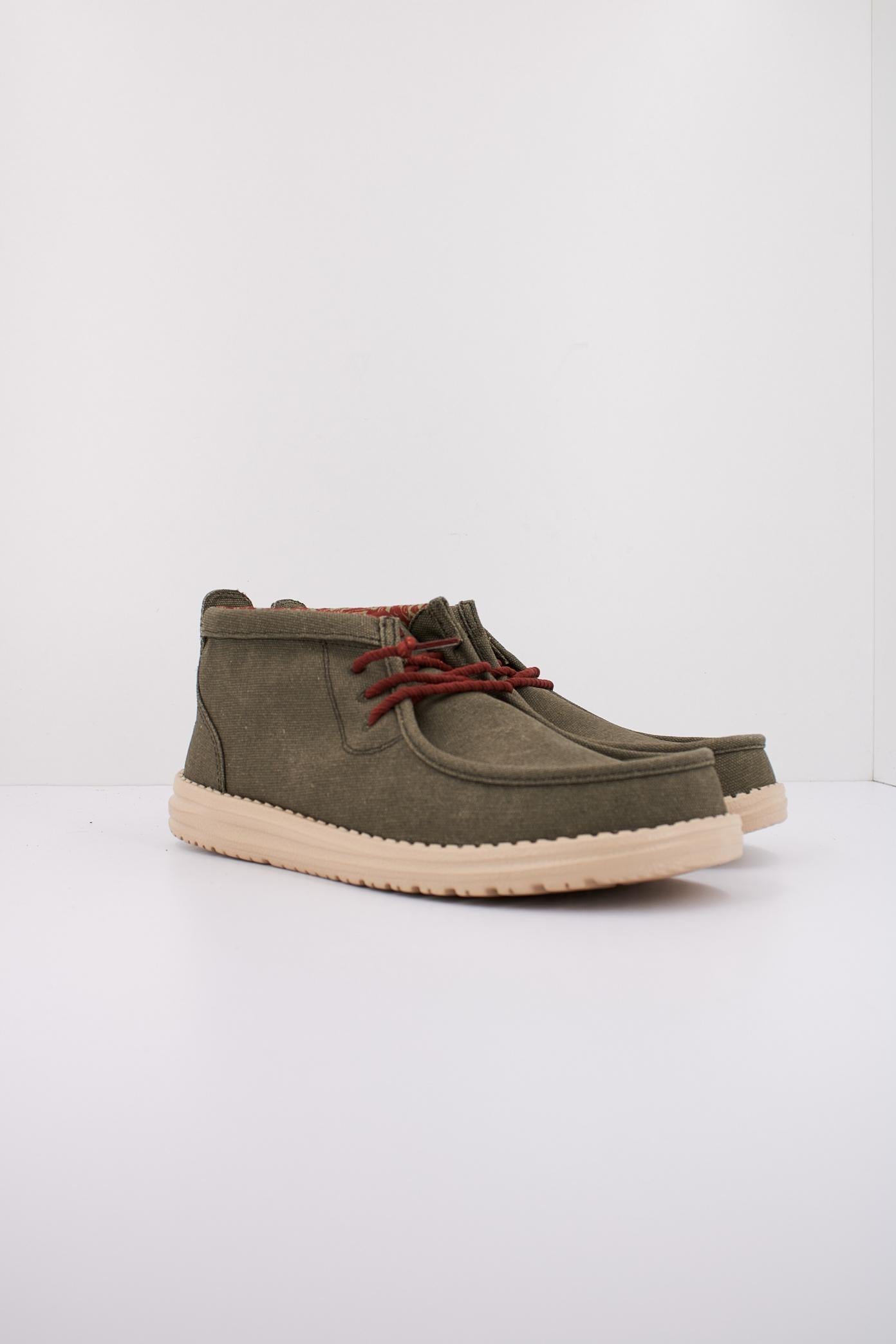 HEY DUDE WALLY X HYPE en color VERDE  (2)
