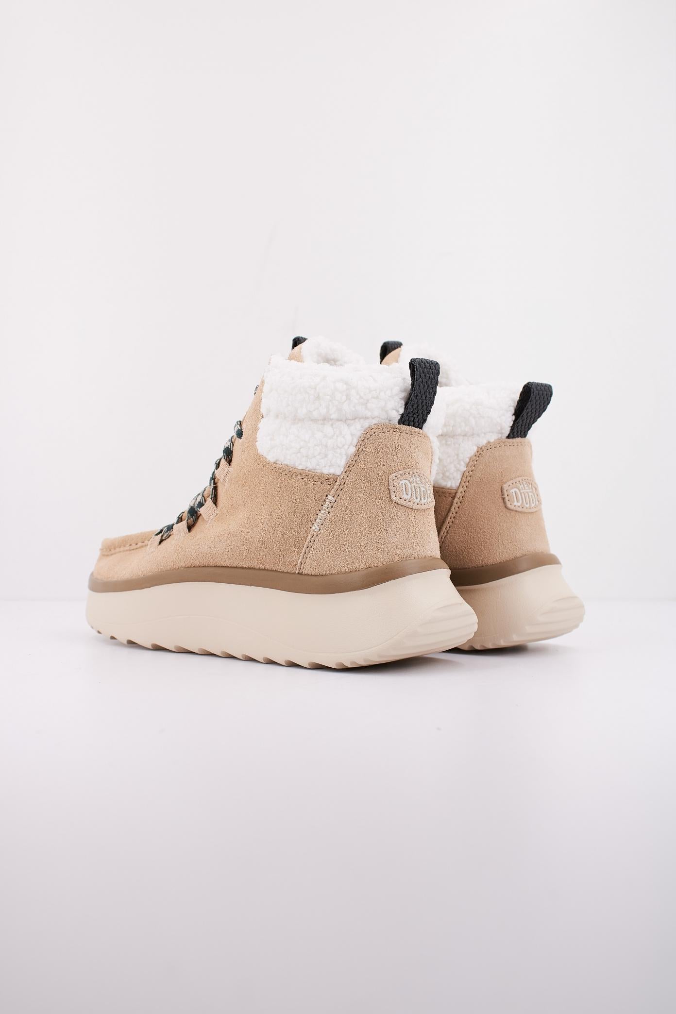 HEY DUDE WENDY APRES SUEDE COZY en color MARRON CLARO  (4)