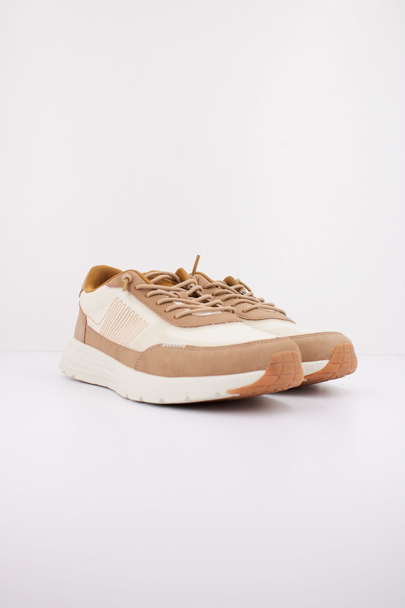 HEY DUDE SIROCCO ALTA HYPE en color BEIS  (2)