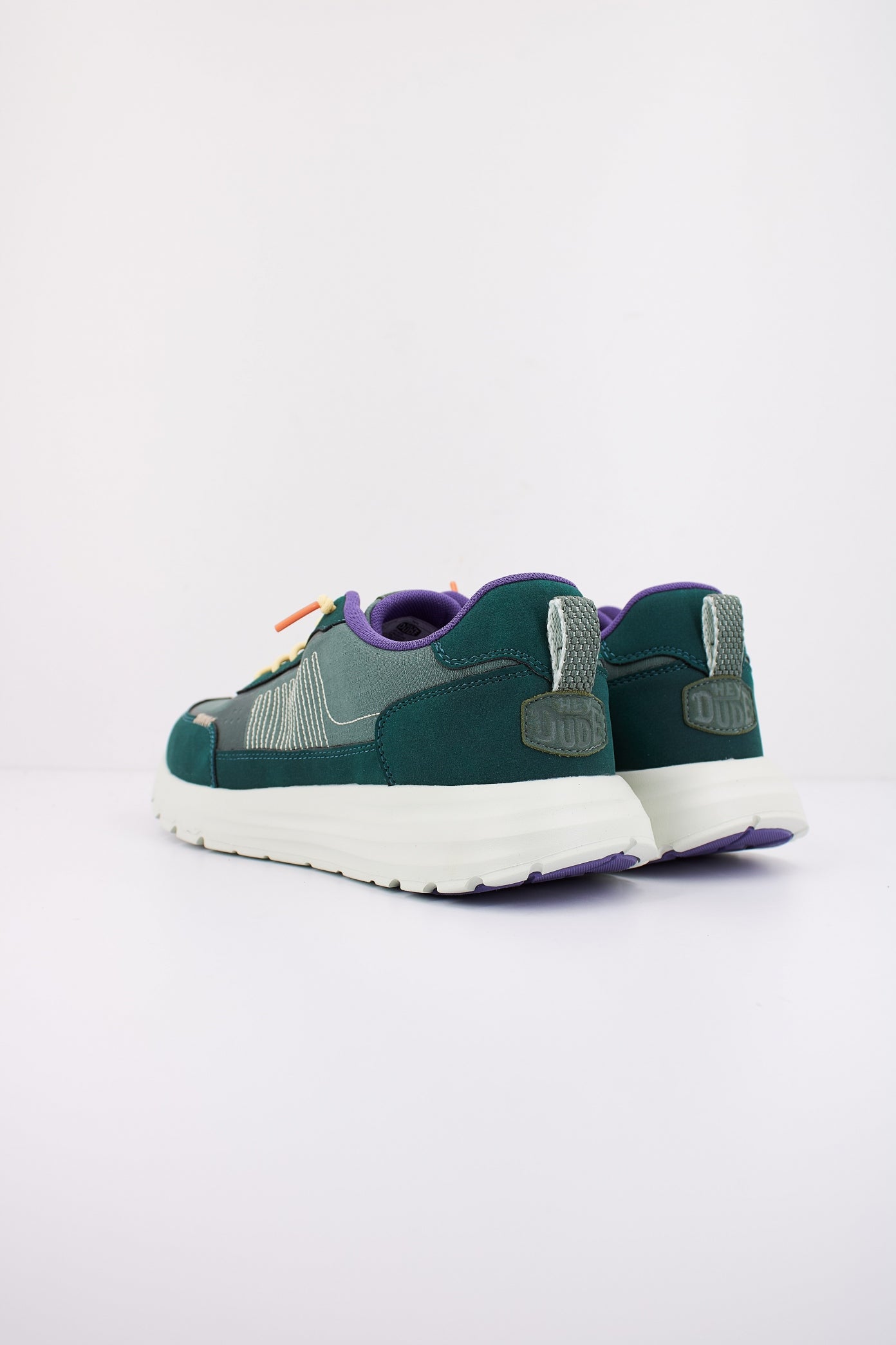 HEY DUDE SIROCCO ALTA HYPE en color VERDE  (4)