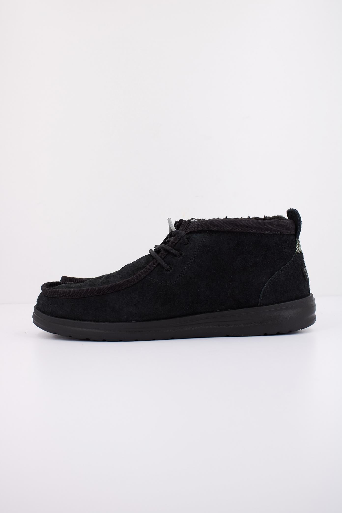 HEY DUDE WALLY MID GRIP R WARMTH en color NEGRO  (1)