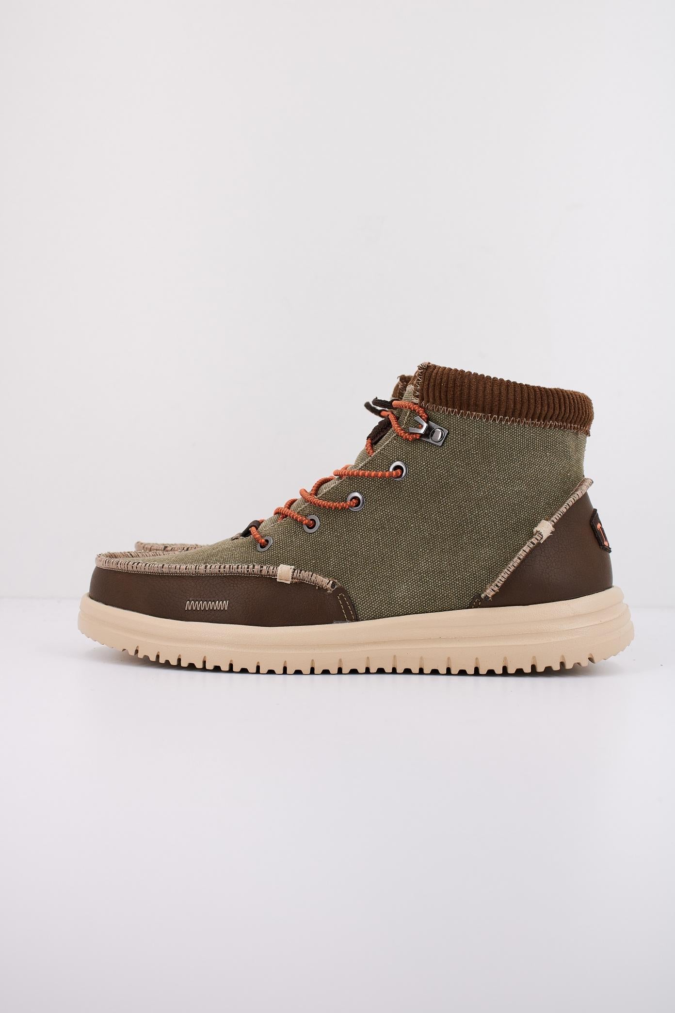 HEY DUDE  BRADLEY CORDUROY COLLAR en color VERDE  (1)