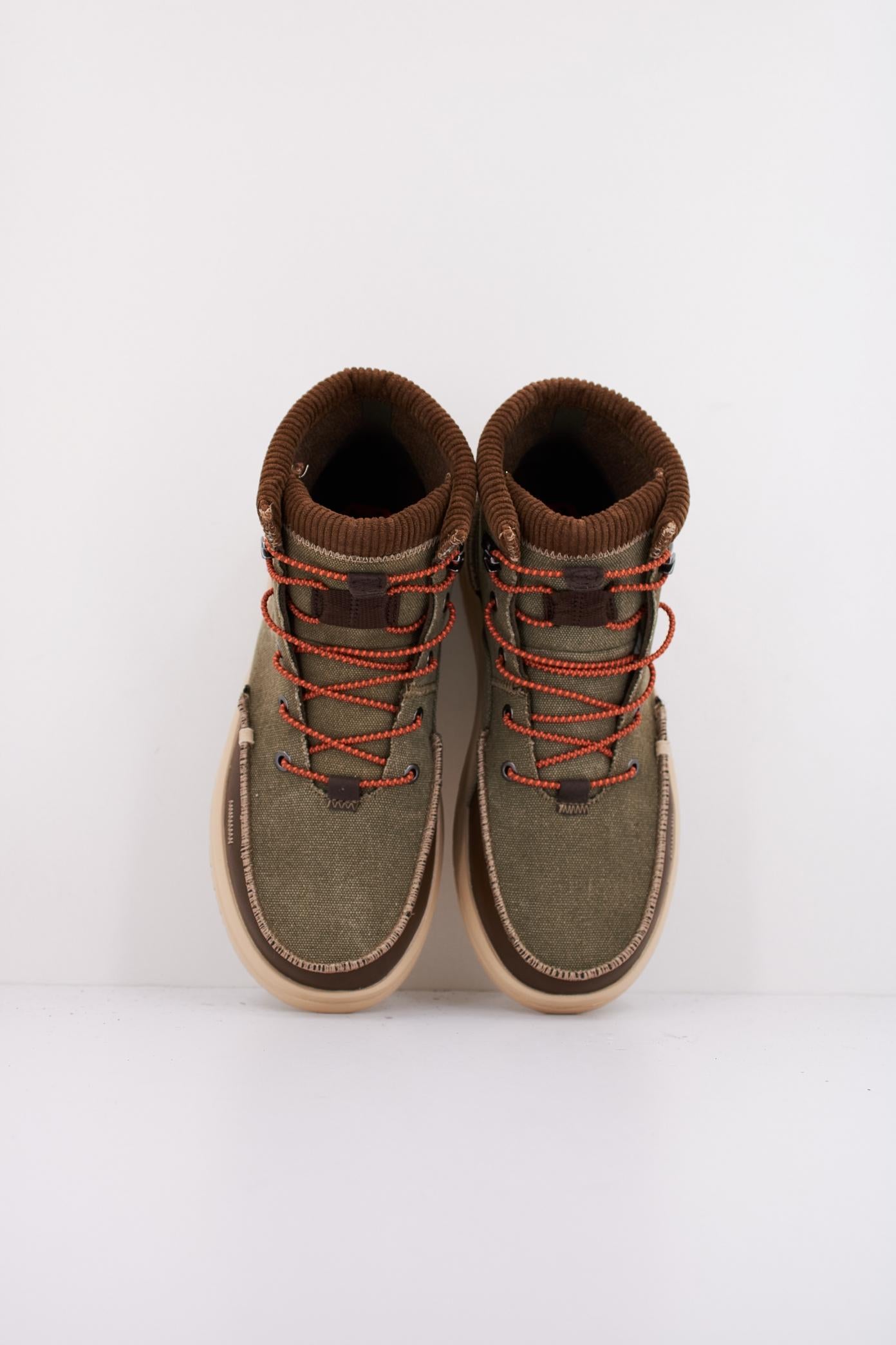HEY DUDE  BRADLEY CORDUROY COLLAR en color VERDE  (3)