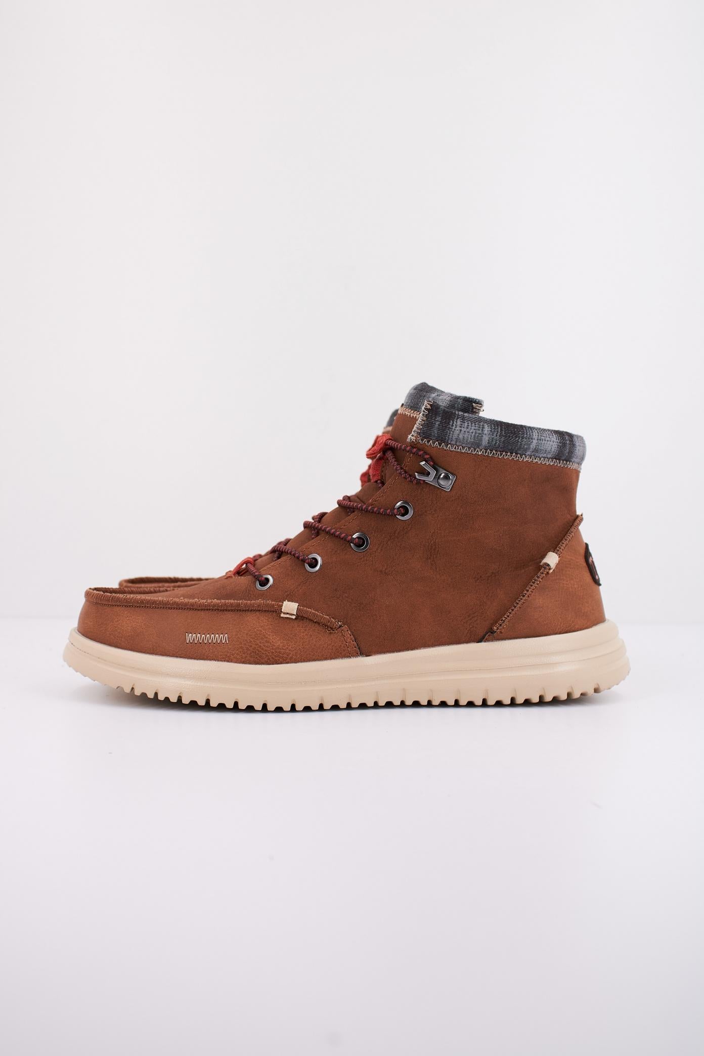 HEY DUDE BRADLEY CLASSIC en color MARRON  (1)