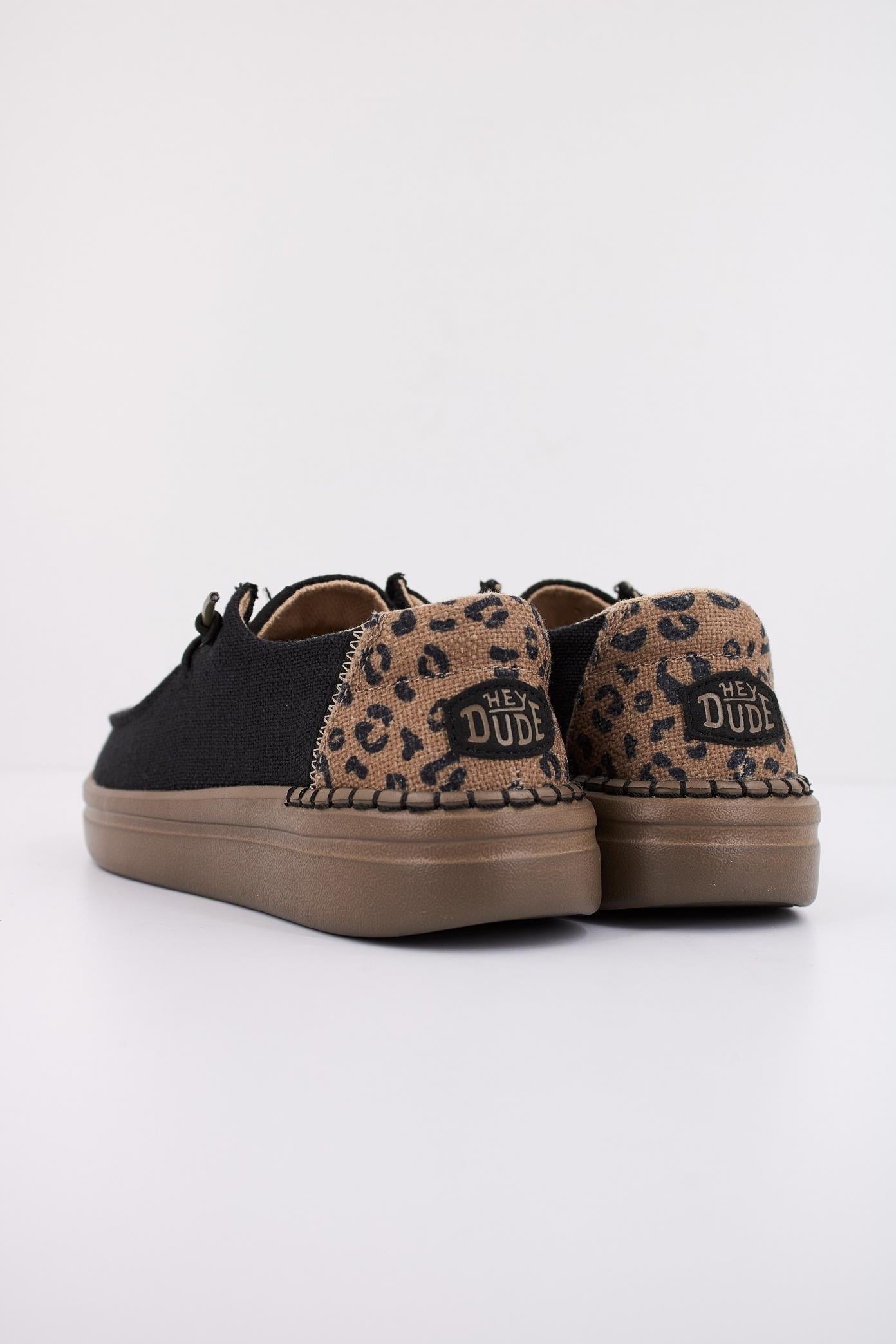 HEY DUDE WENDY RISE LEO en color NEGRO  (4)