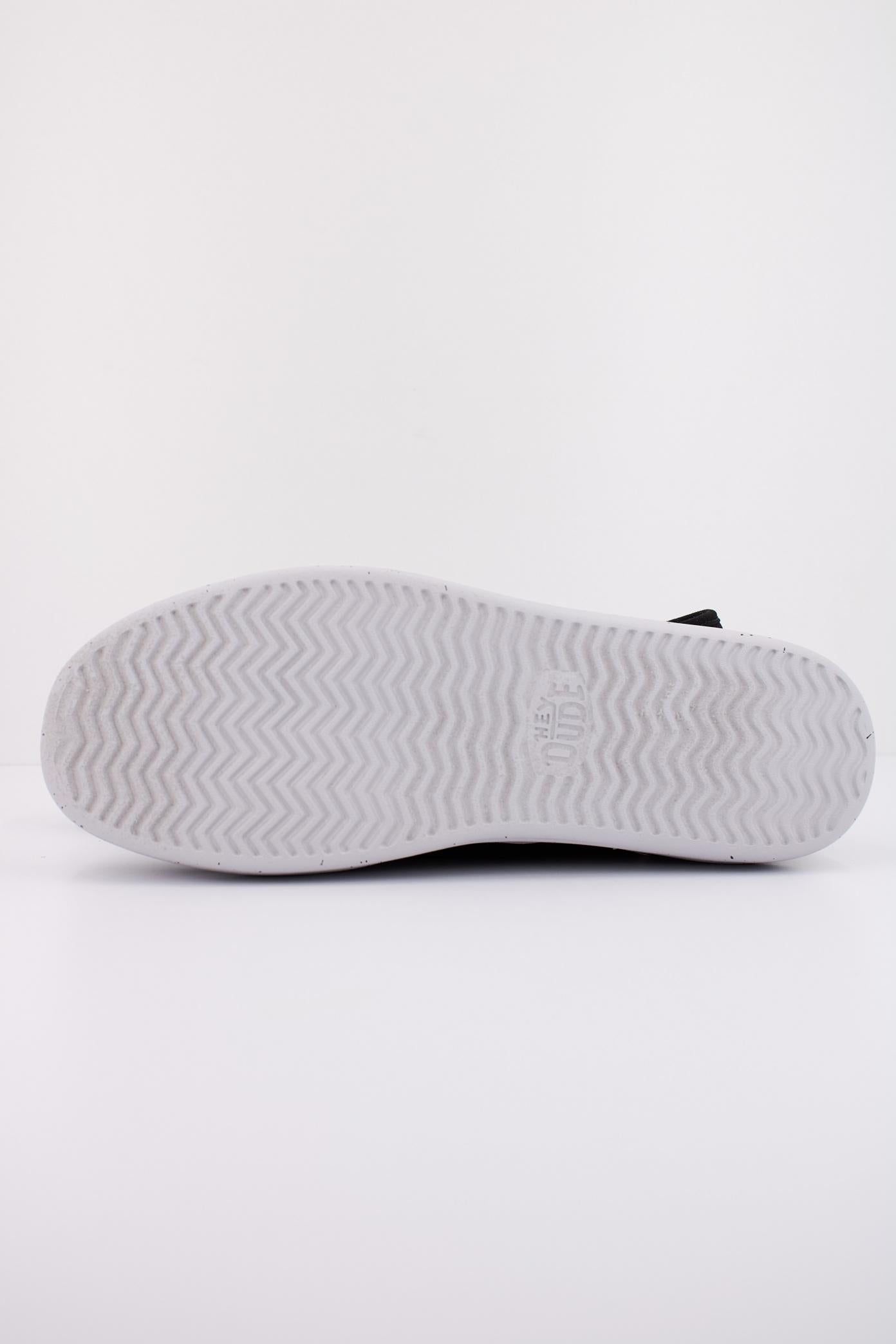 HEY DUDE CONWAY SPORT MESH en color NEGRO  (5)