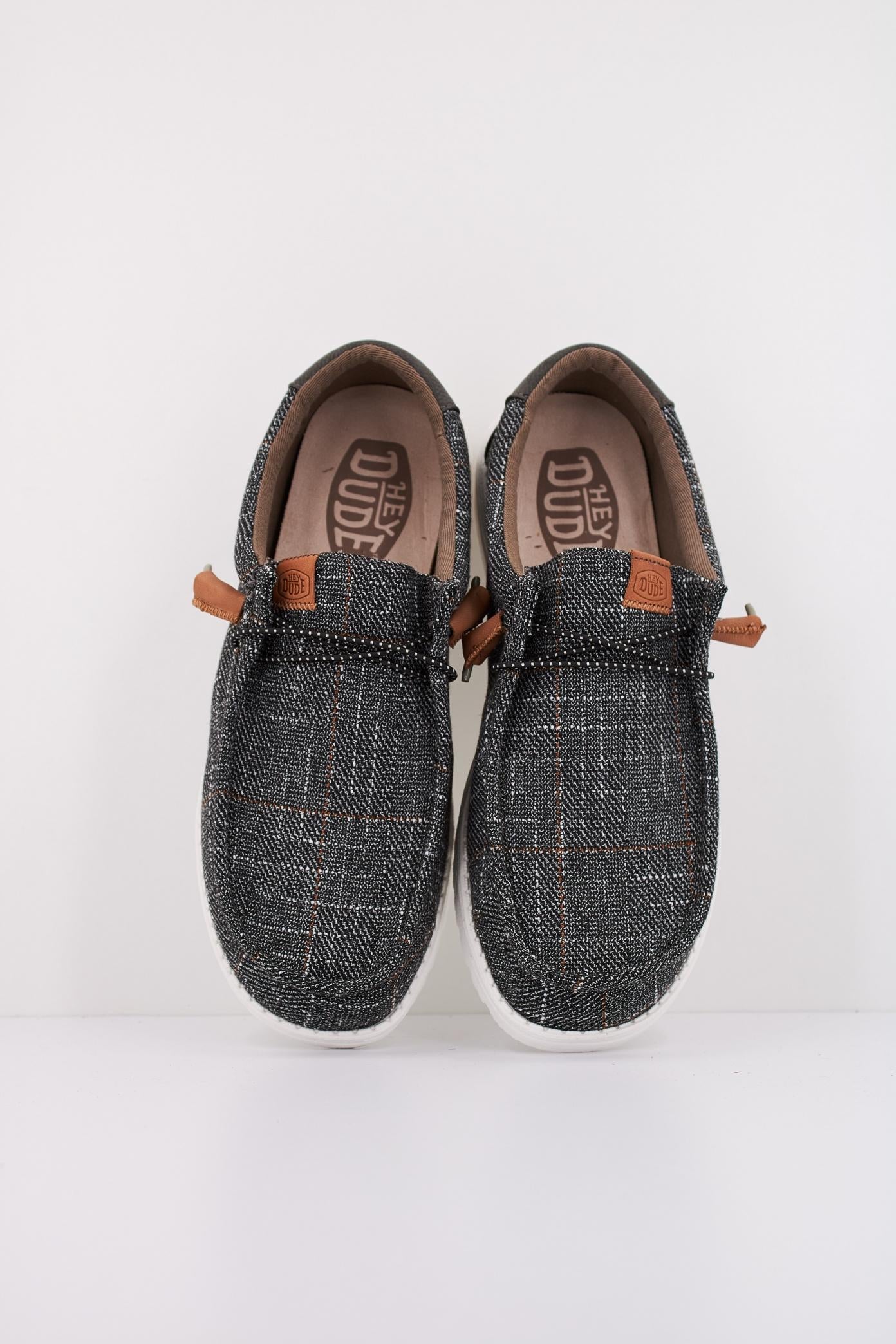 HEY DUDE WALLY PLAID en color VERDE  (3)