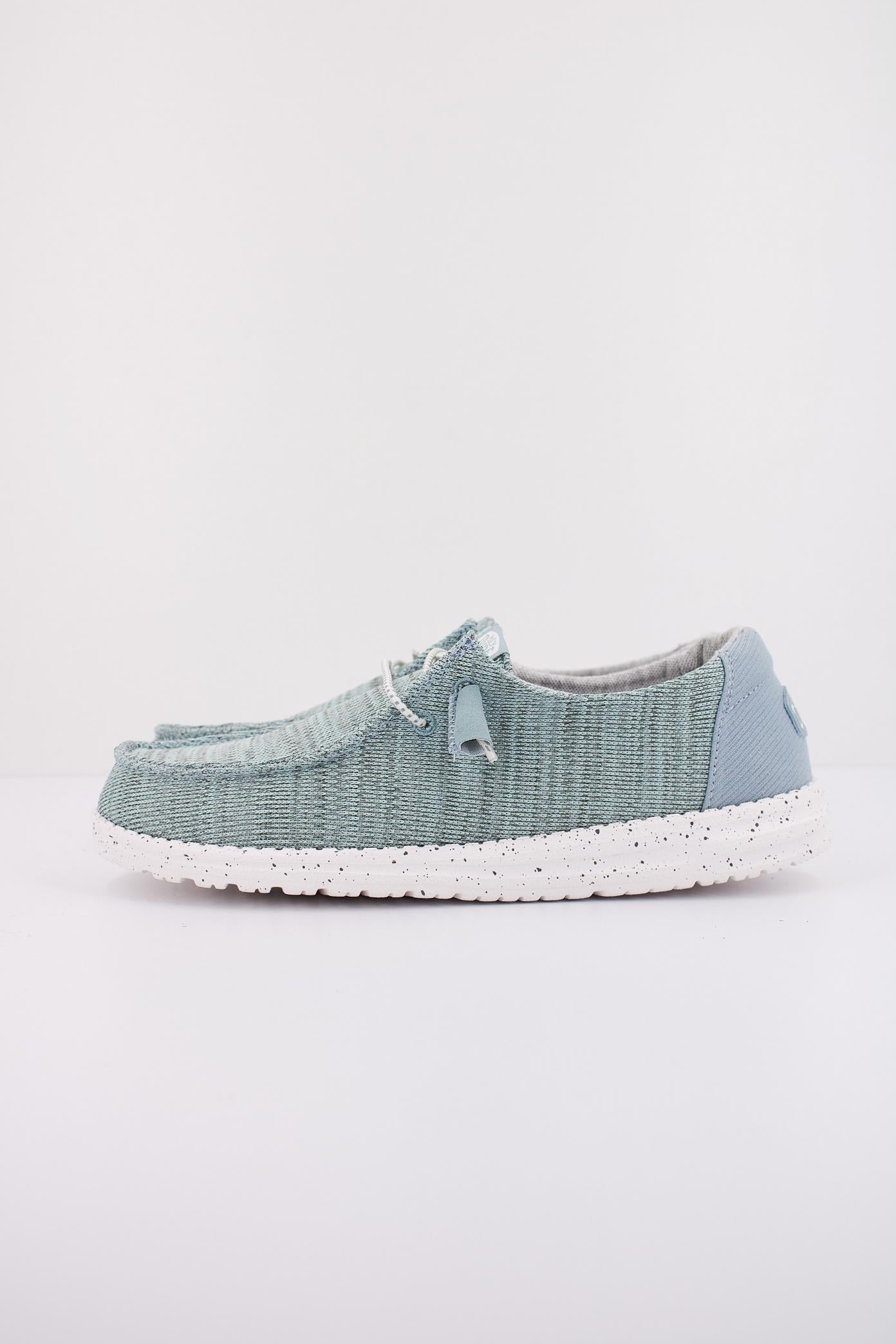 HEY DUDE WENDY SPORT MESH en color GRIS  (1)