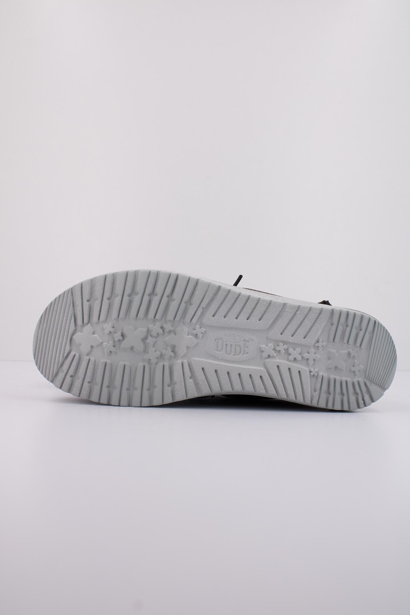 HEY DUDE WALLY WORKWEAR en color GRIS  (5)