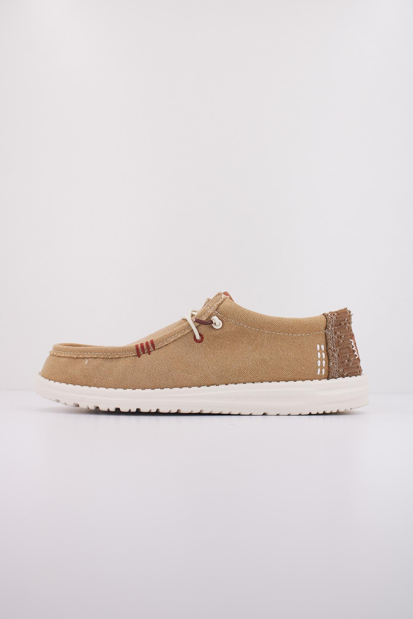 HEY DUDE WALLY WORKWEAR en color BEIS  (1)