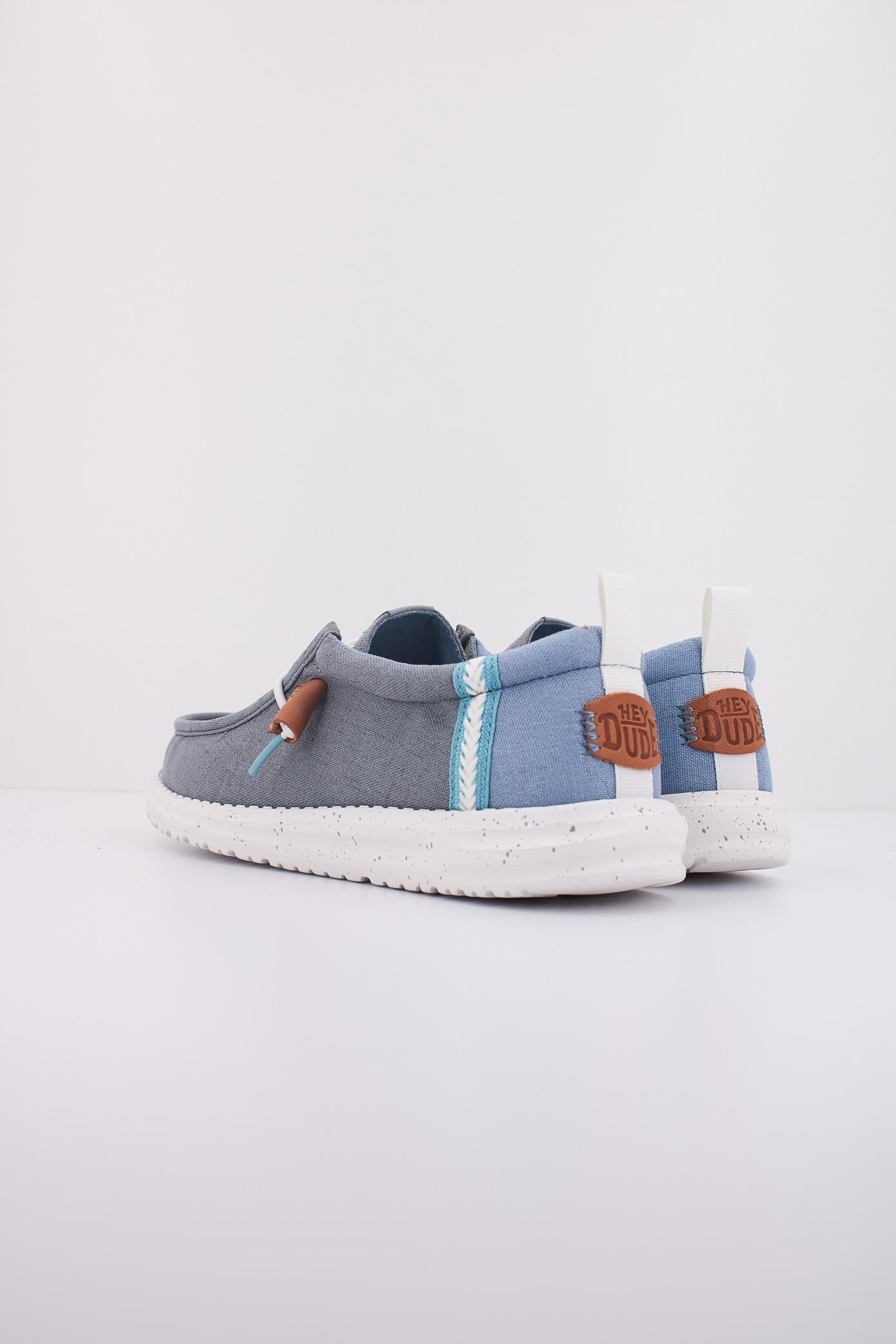 HEY DUDE WALLY SUMMER LINEN en color GRIS  (4)