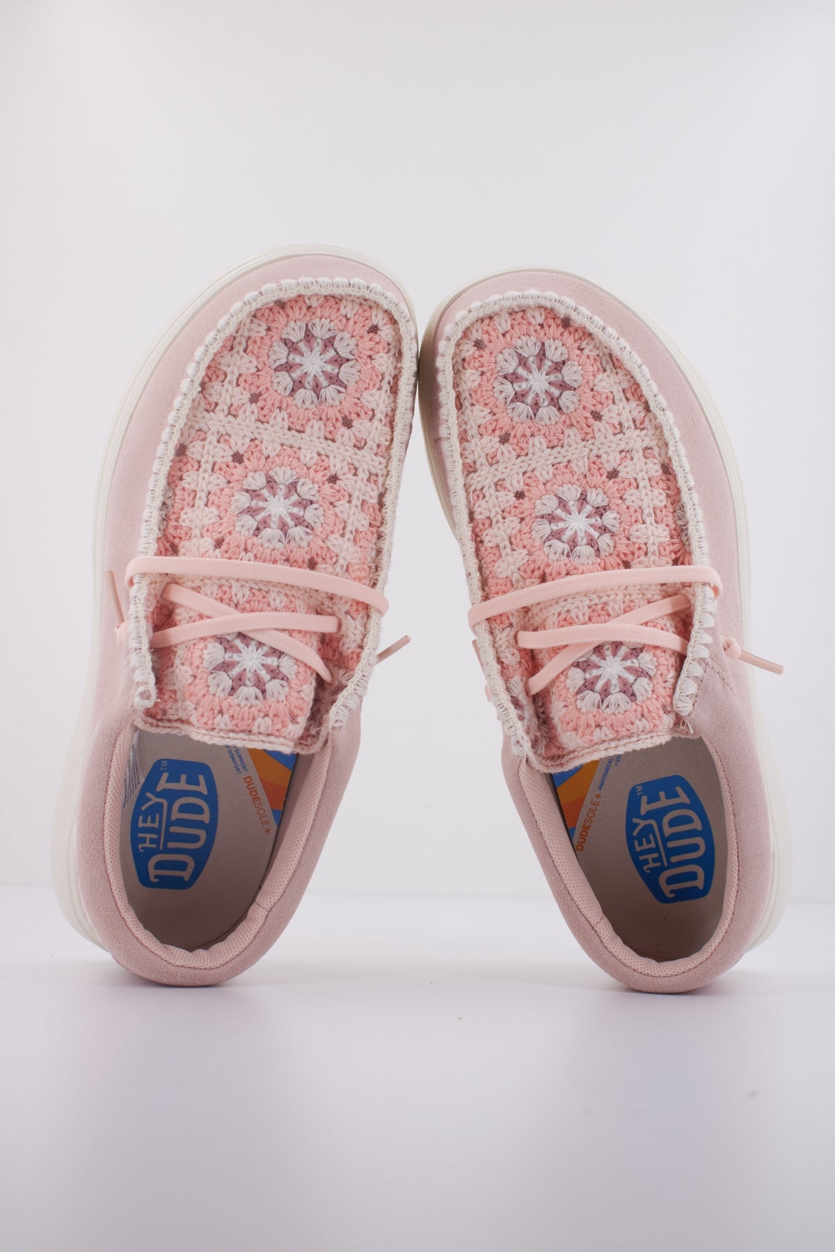 HEY DUDE WENDY COMF SUEDE CROCHET en color ROSA  (3)