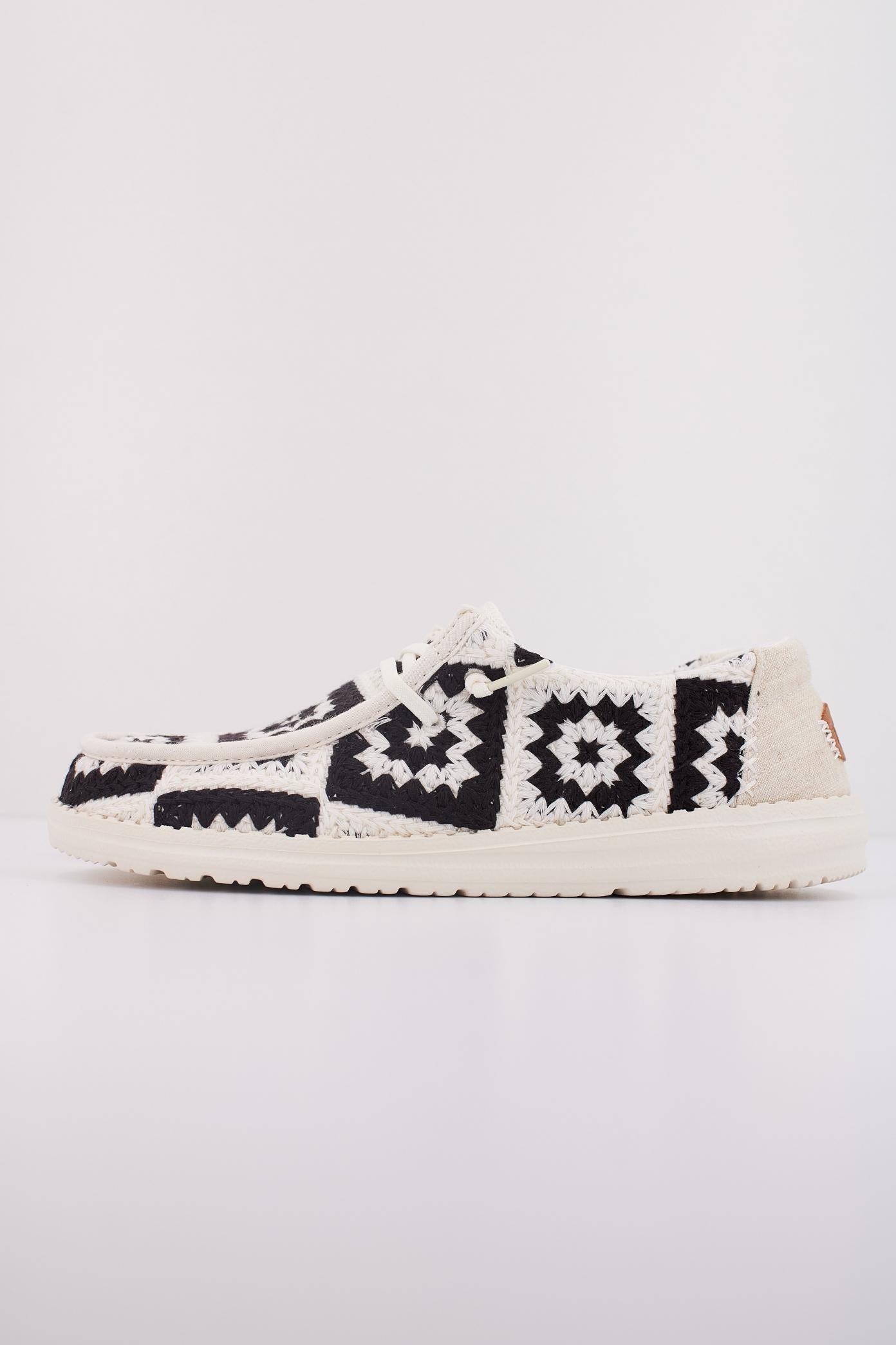 HEY DUDE  WENDY COTTAGE CROCHET en color BLANCO  (1)