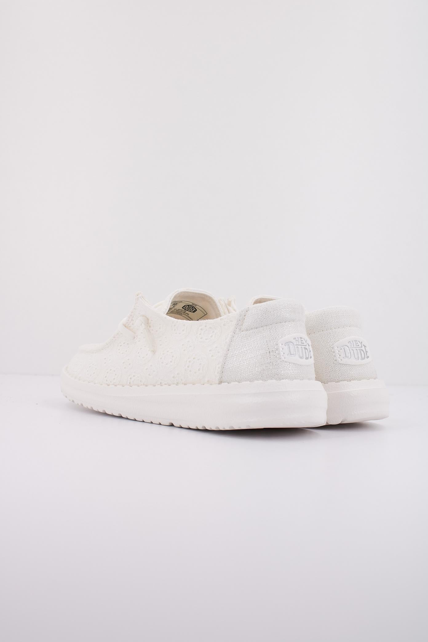 HEY DUDE WENDY EYELET LACE en color BLANCO  (4)