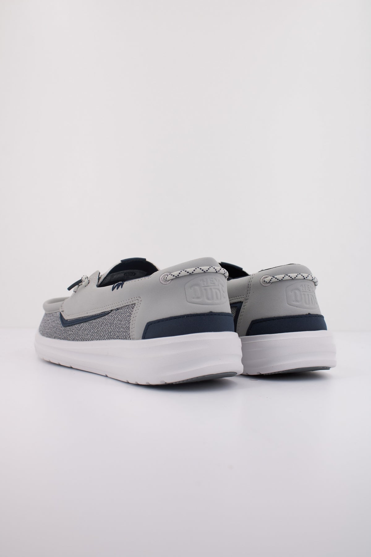 HEY DUDE WEISH GRIP CLASSIC MESH en color GRIS  (4)