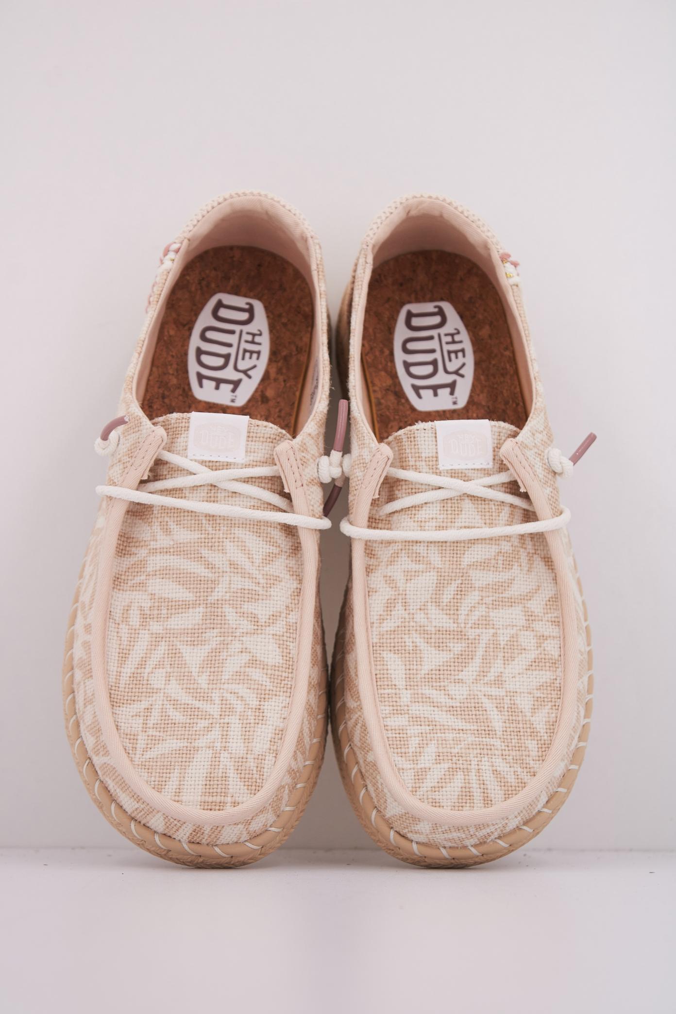 HEY DUDE WENDY ESPADRILLE RETRO PALM en color BEIS  (3)