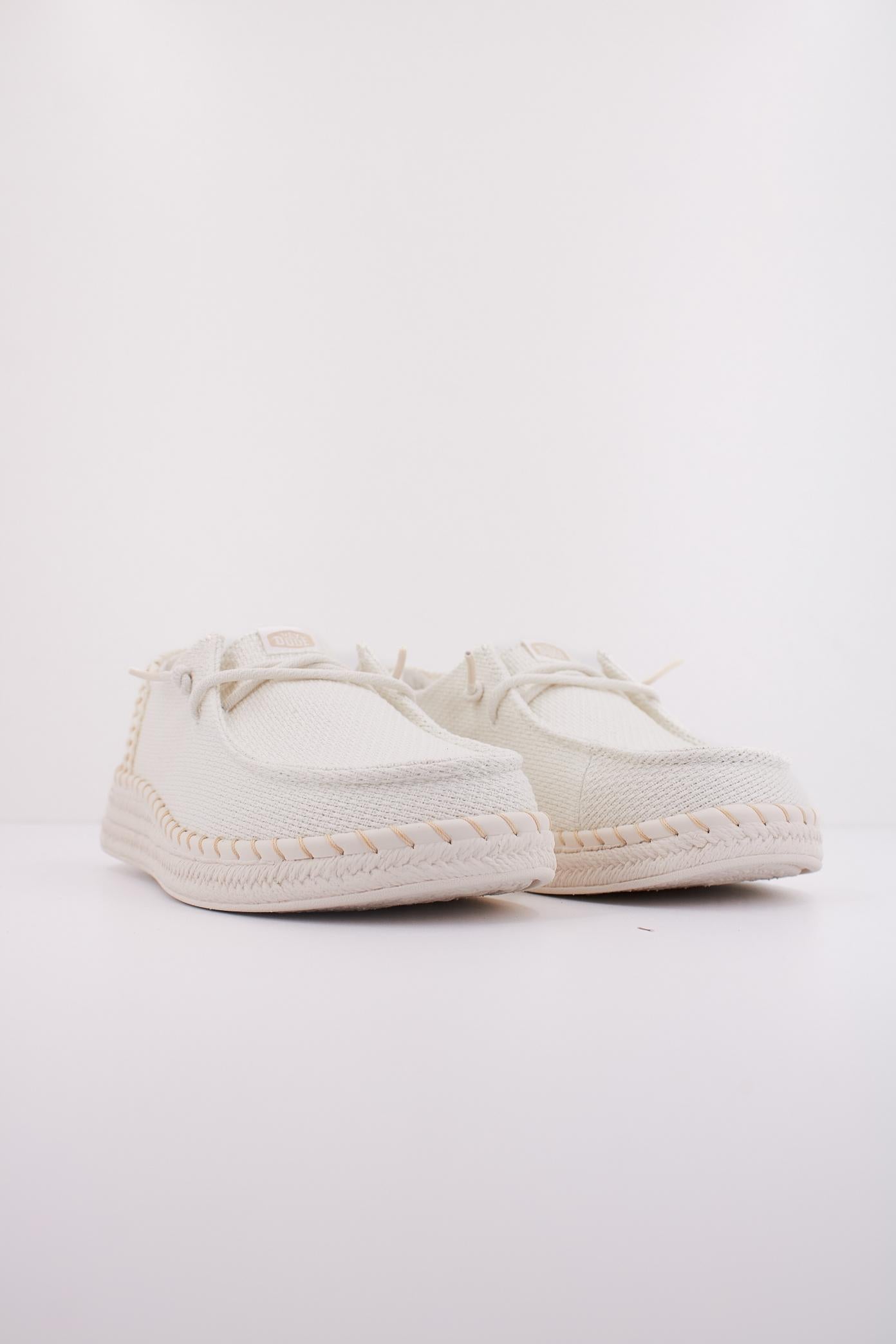 HEY DUDE WENDY ESPADRILLE WOVEN en color BLANCO  (2)