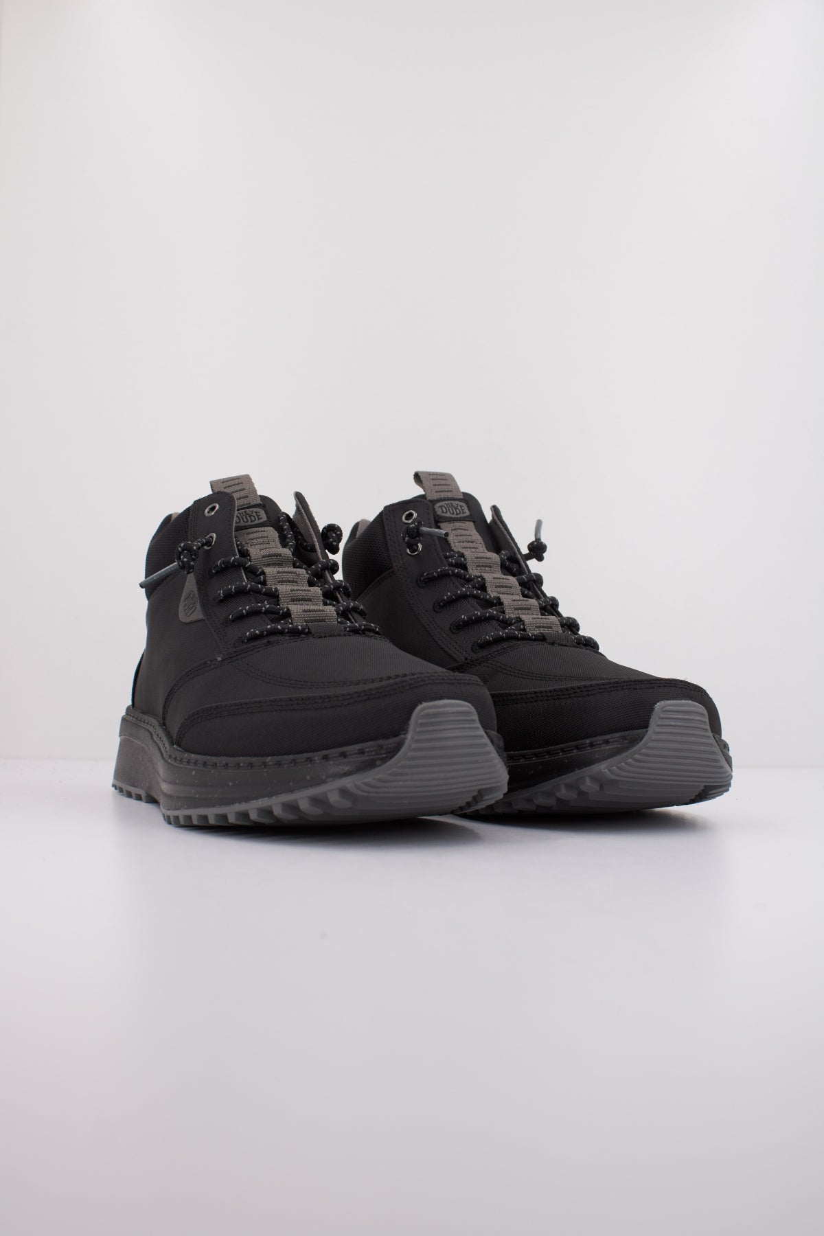 HEY DUDE  TAHOE NYLON  en color NEGRO  (2)