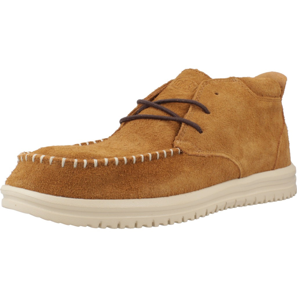 HEY DUDE WALLY NXT MID en color MARRON  (1)