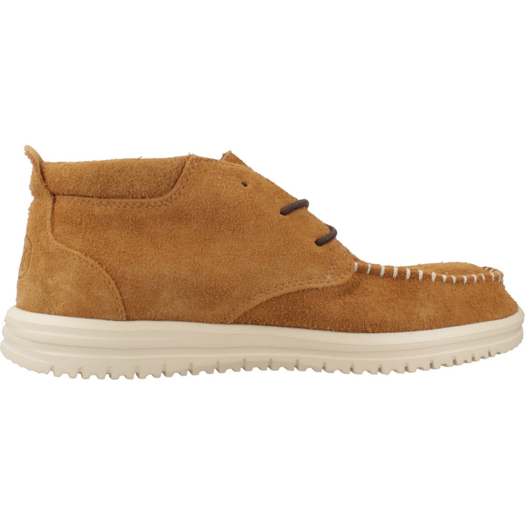 HEY DUDE WALLY NXT MID en color MARRON  (4)