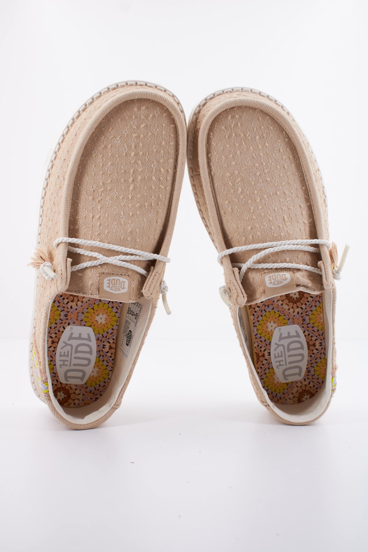 HEY DUDE WENDY PERF CANVAS IRISH en color BEIS  (3)