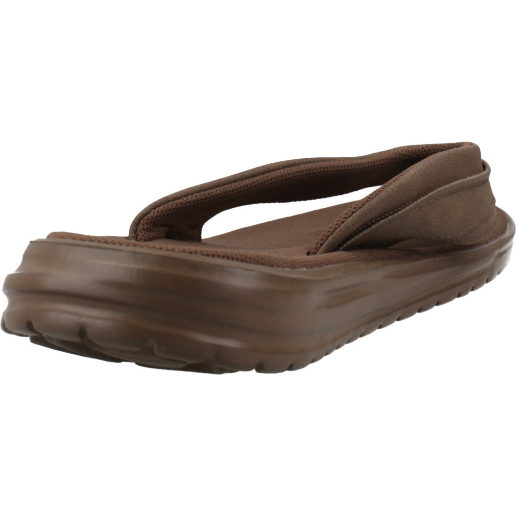 HEY DUDE CHANCLA SAMI en color MARRON  (3)