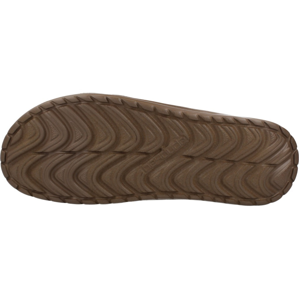 HEY DUDE CHANCLA SAMI en color MARRON  (6)