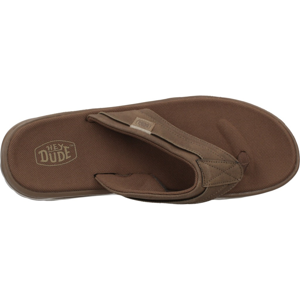 HEY DUDE CHANCLA SAMI en color MARRON  (7)