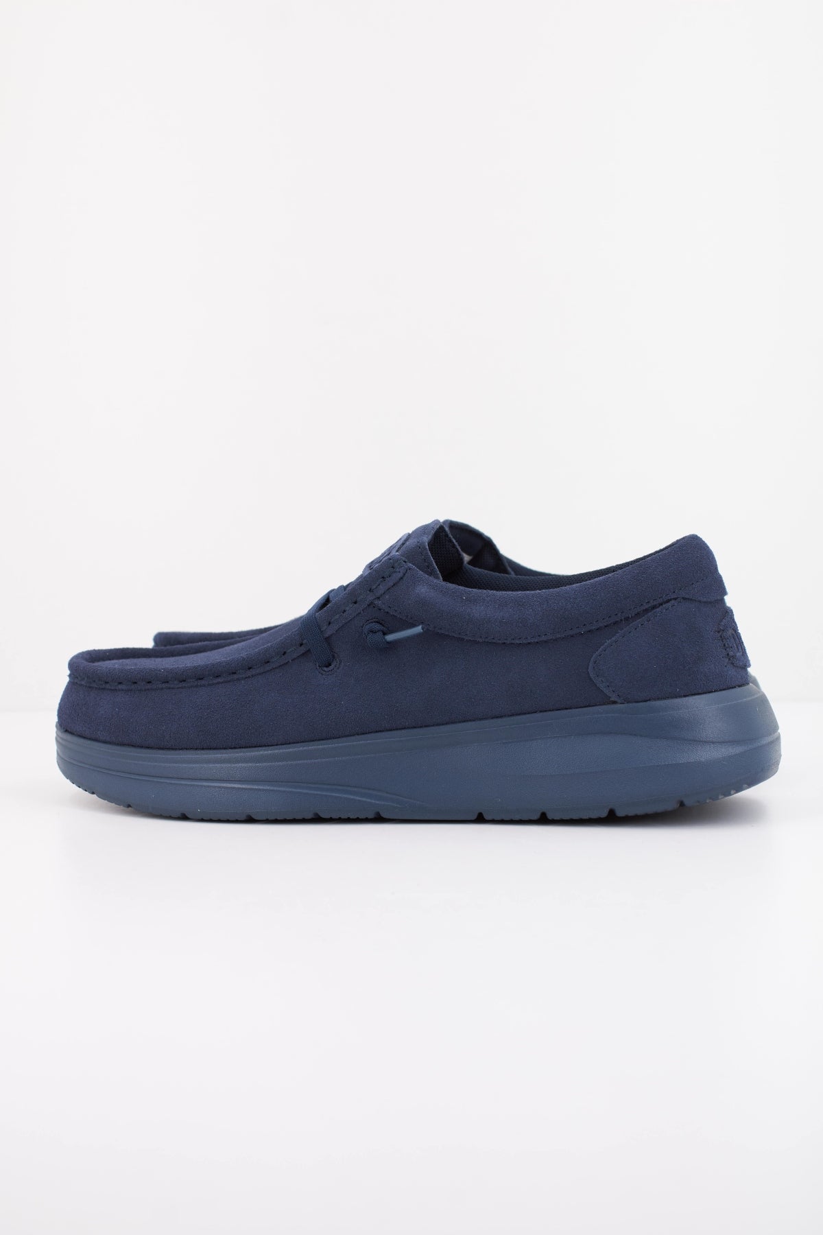 HEY DUDE WALLY X SUEDE en color AZUL  (1)