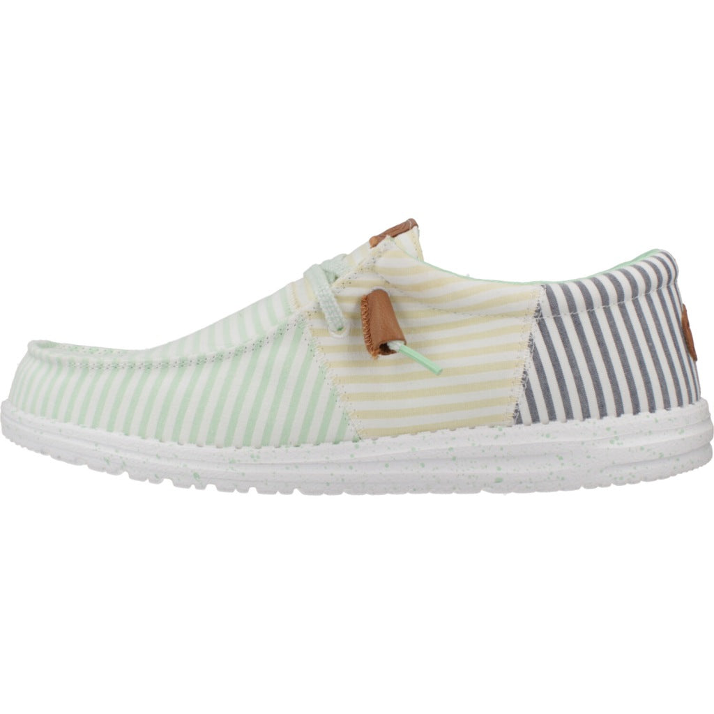 HEY DUDE WALLY TRI NU PREP en color VERDE  (2)