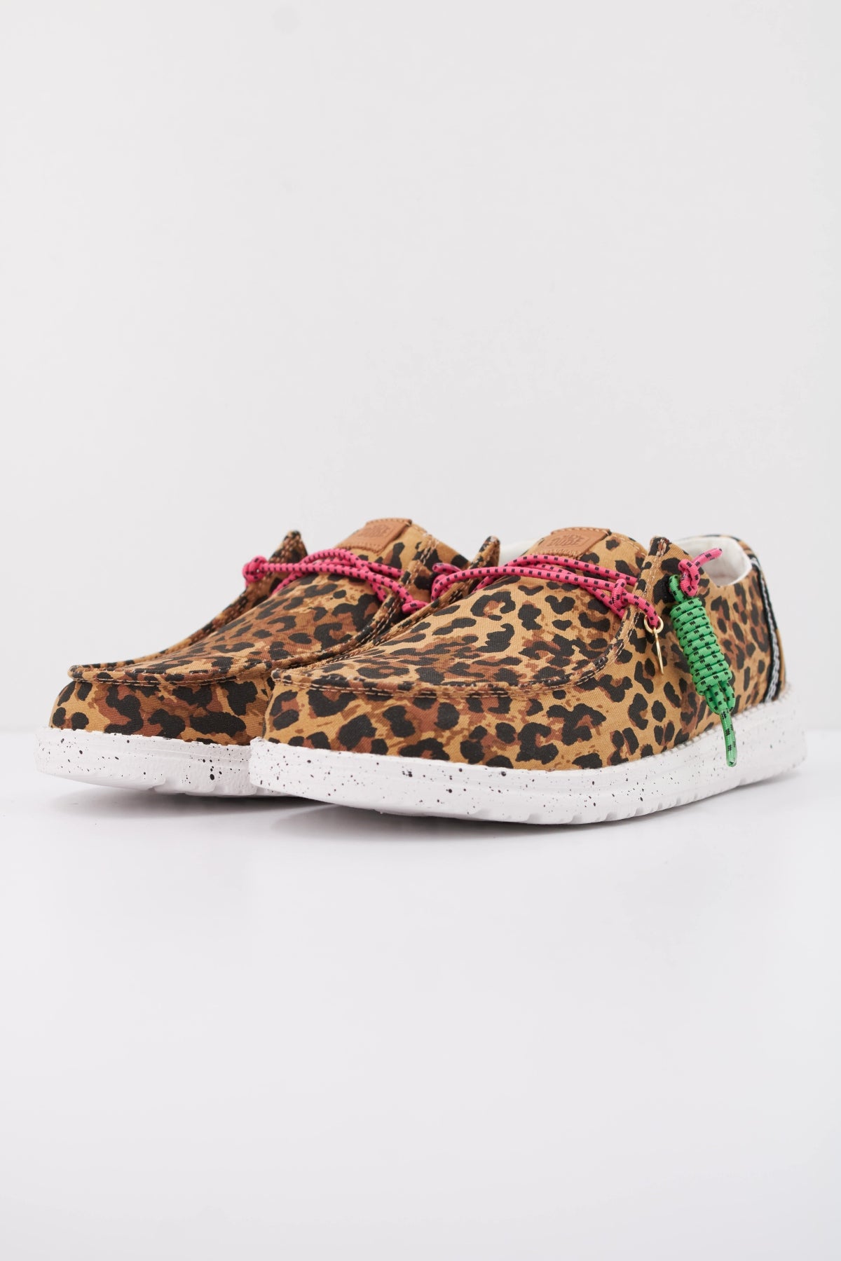 HEY DUDE  WENDY GETAWAY LACE  en color ANIMAL PRINT  (2)
