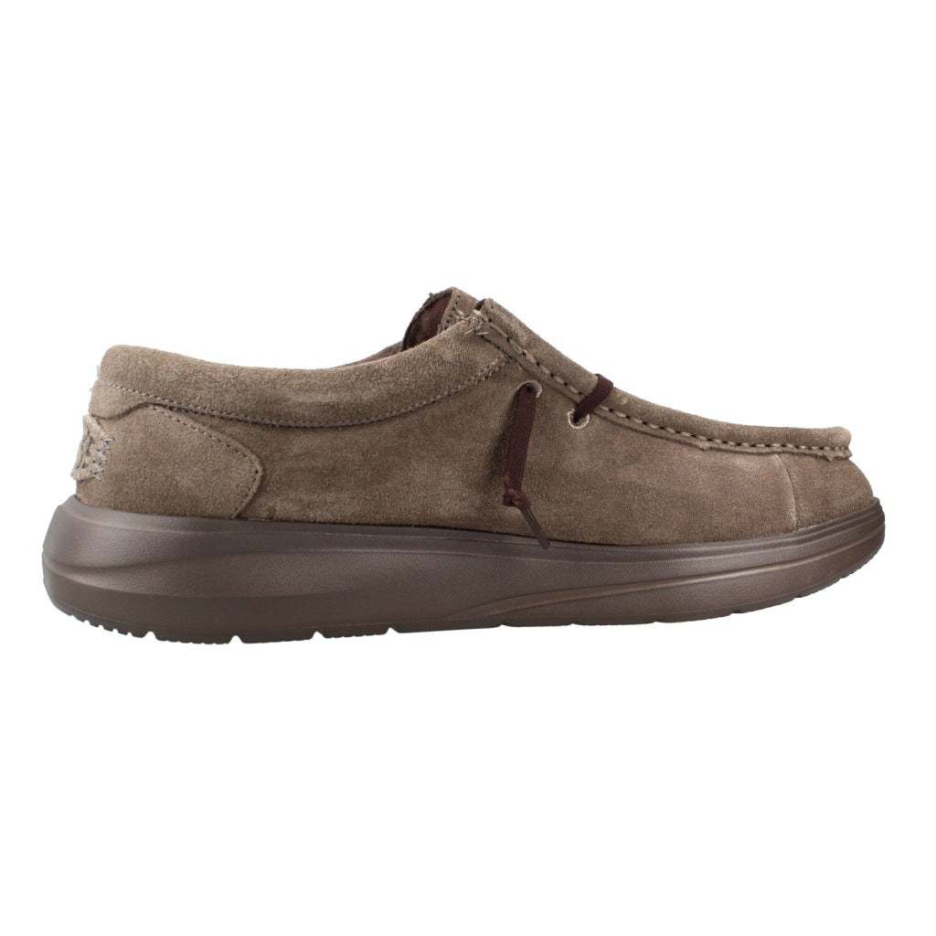 HEY DUDE HD WALLY X SUEDE en color MARRON  (4)