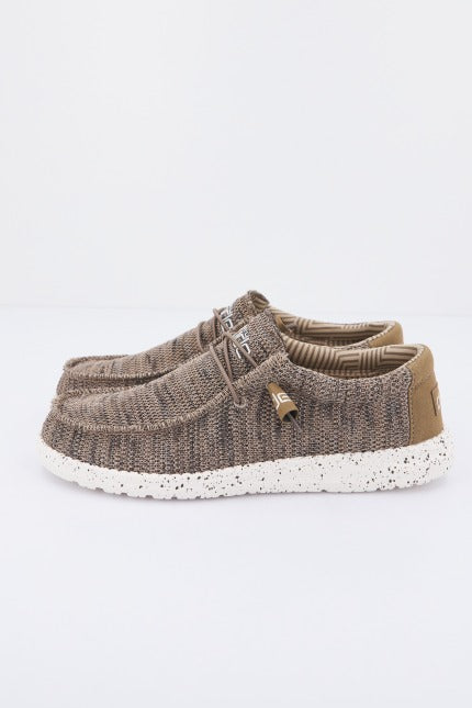 HEY DUDE WALLY SOX en color MARRON  (1)