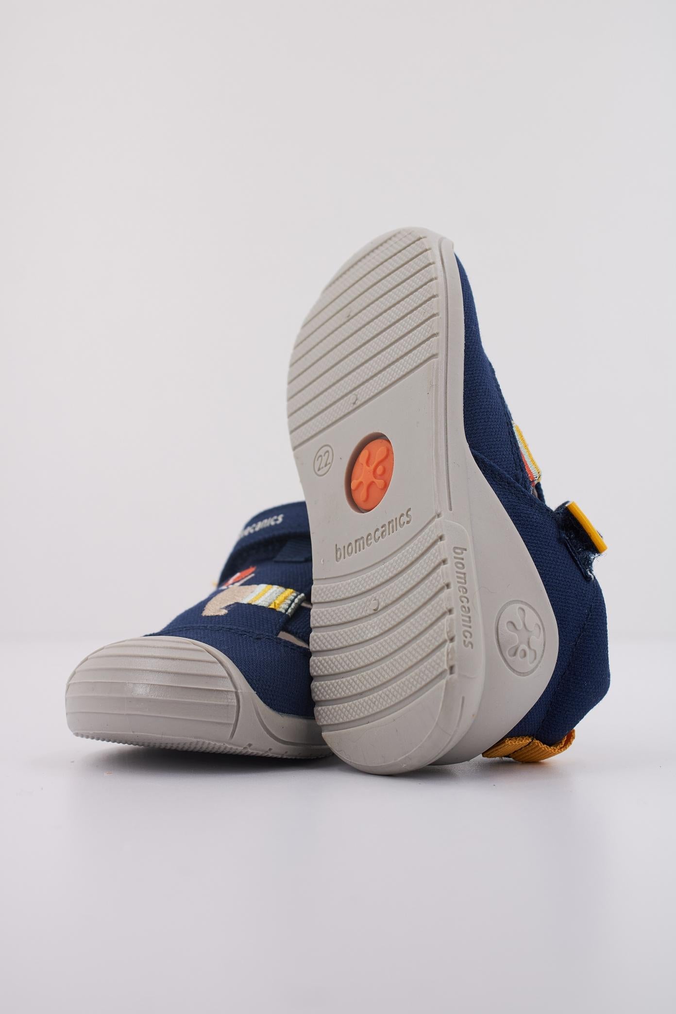 BIOMECANICS B  en color AZUL  (5)