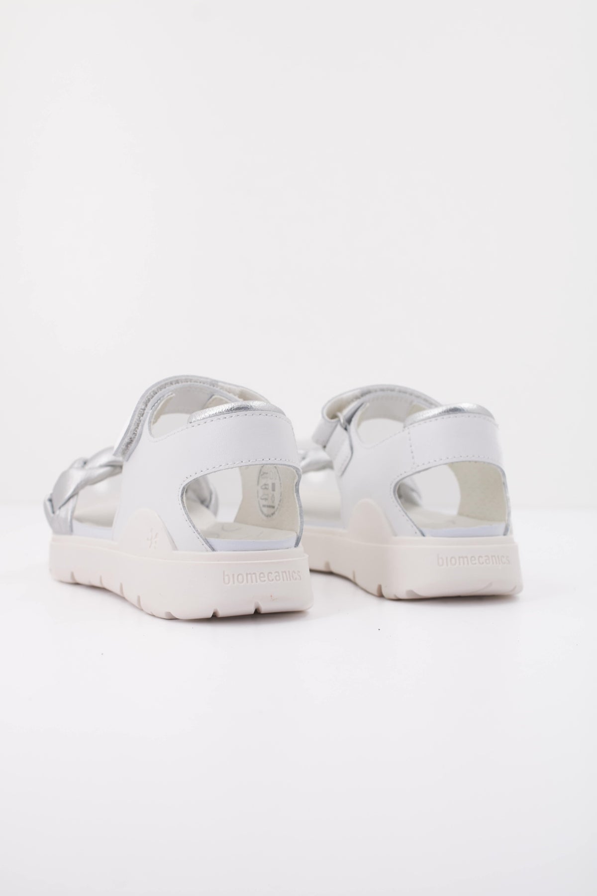 BIOMECANICS B  en color BLANCO  (4)