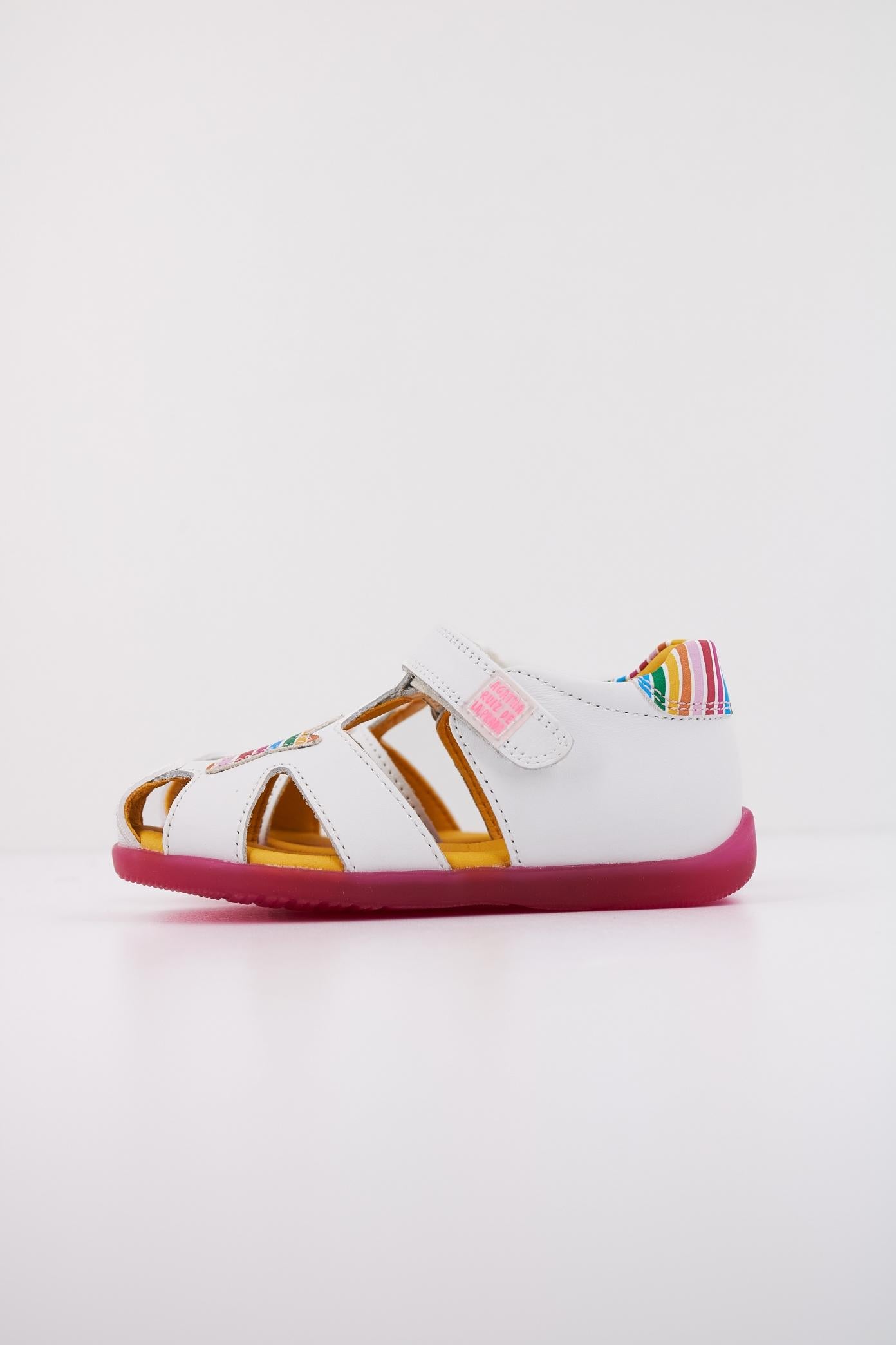 AGATHA RUIZ DE LA PRADA A  en color BLANCO  (1)