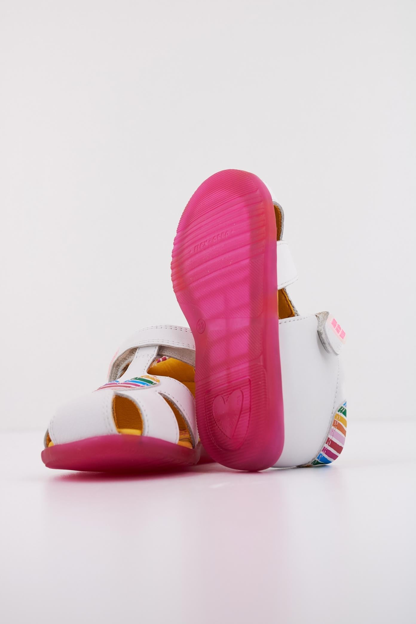 AGATHA RUIZ DE LA PRADA A  en color BLANCO  (5)