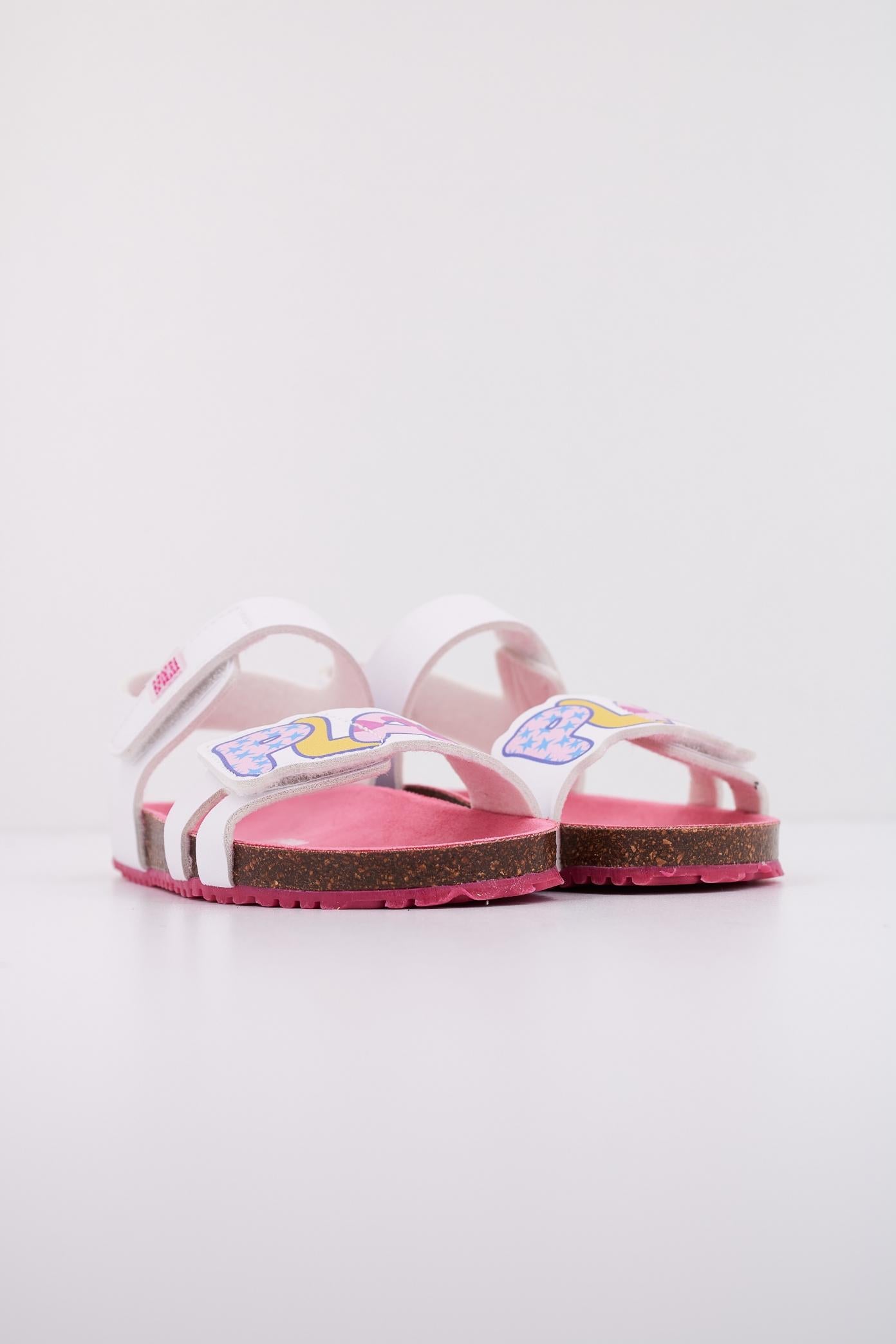 AGATHA RUIZ DE LA PRADA A  en color BLANCO  (2)