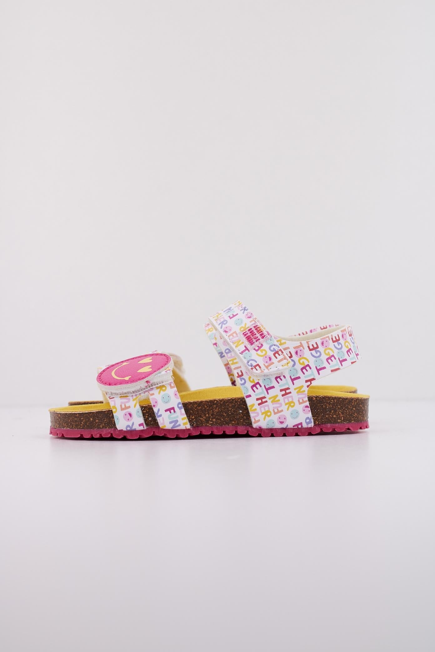 AGATHA RUIZ DE LA PRADA A  en color BLANCO  (1)