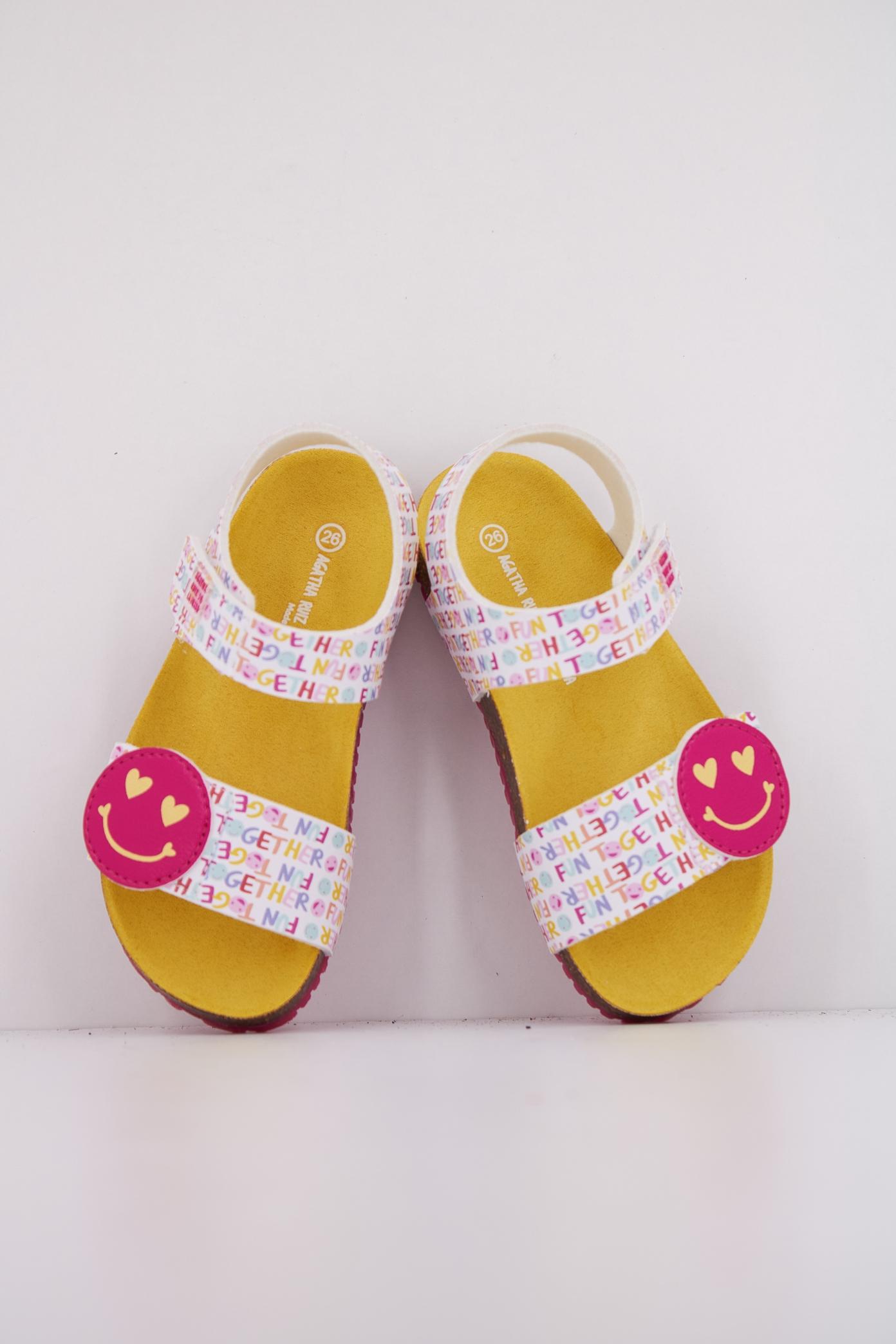 AGATHA RUIZ DE LA PRADA A  en color BLANCO  (3)