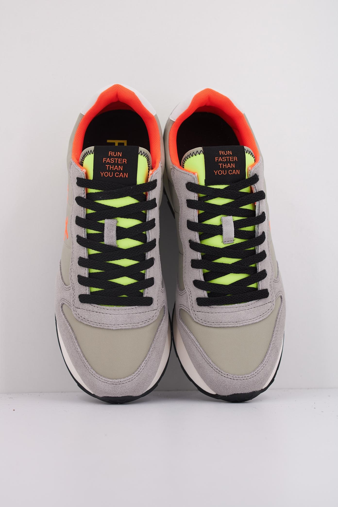 SUN TOM FLUO en color GRIS  (3)