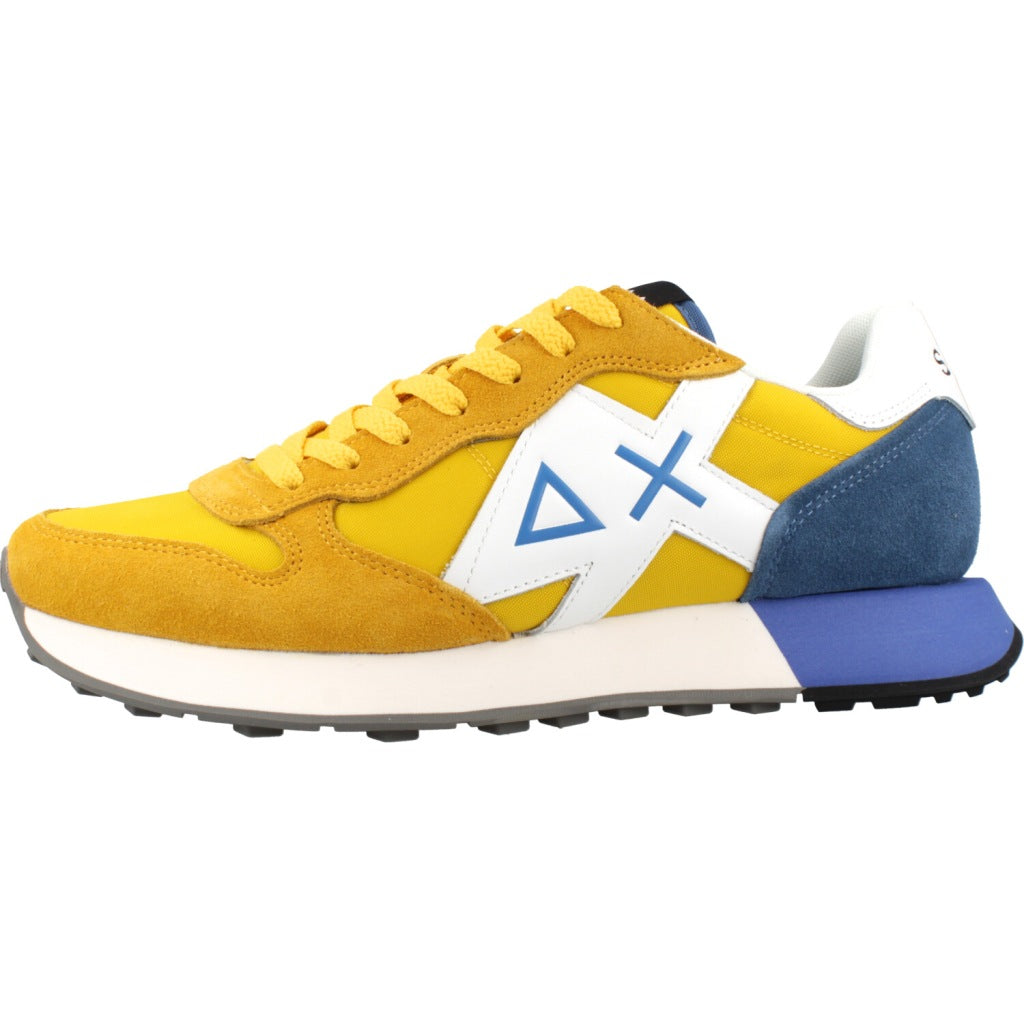SUN DEPORTIVA JAKI en color AMARILLO  (2)