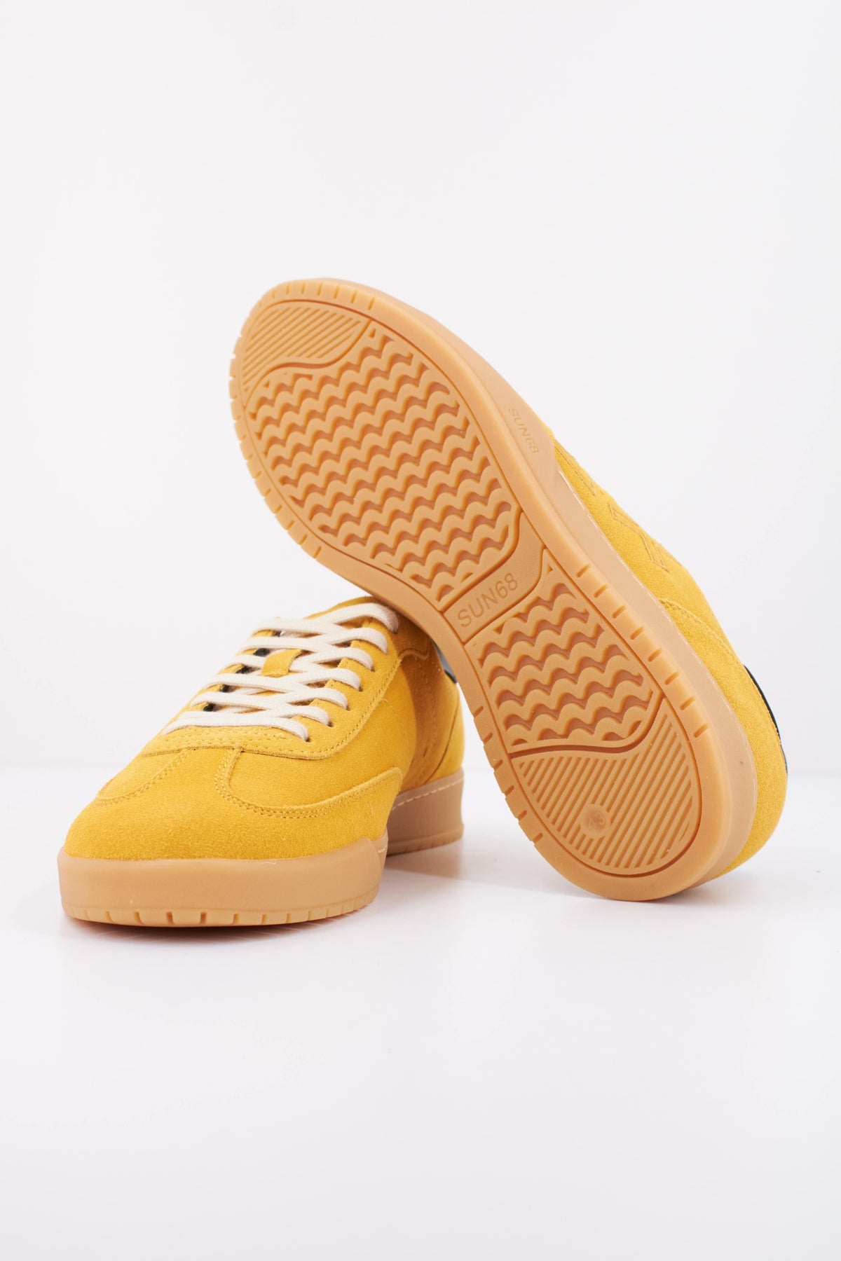 SUN  CALIFORNIA SUN SUEDE  en color AMARILLO  (5)