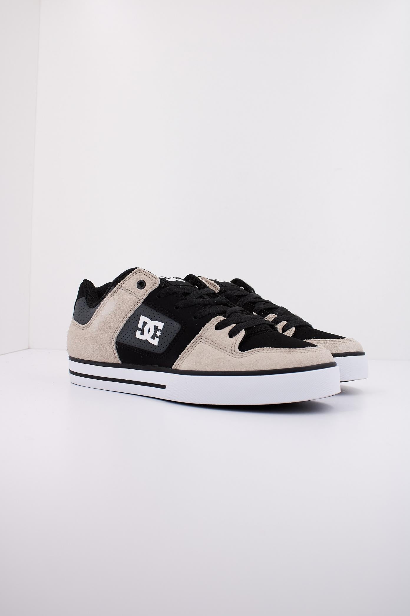 DC PURE M SHOE en color BEIS  (2)