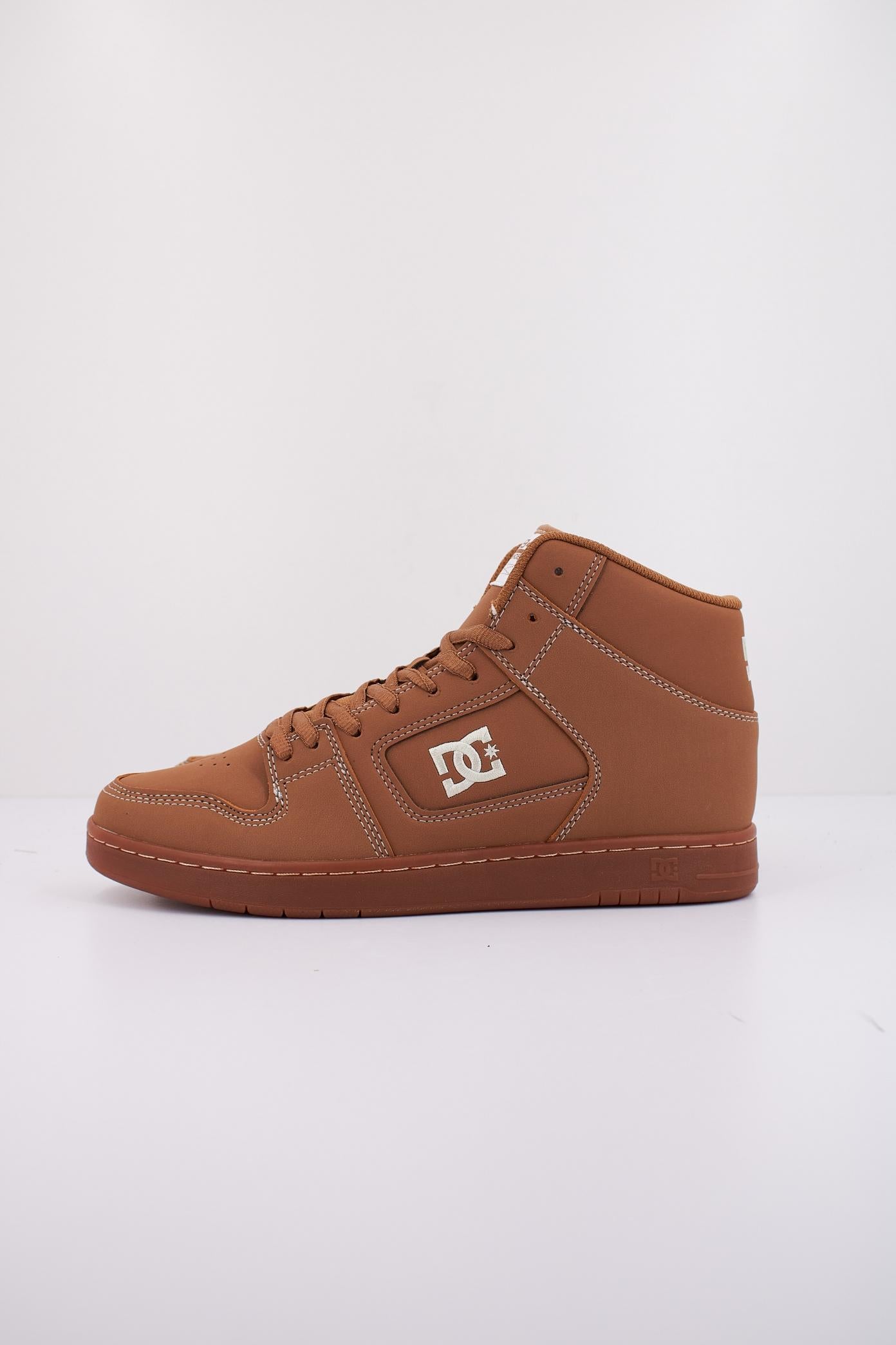DC MANTECA  HI LX en color MARRON CLARO  (1)