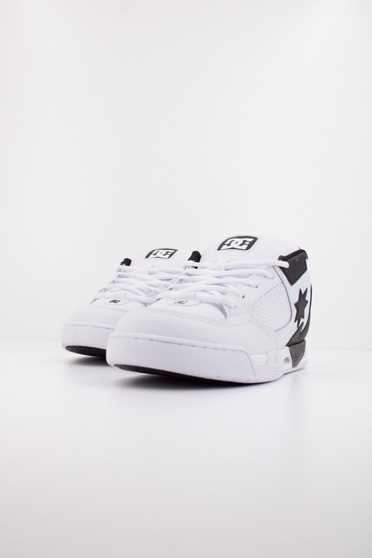 DC DC COMMAND en color BLANCO  (2)
