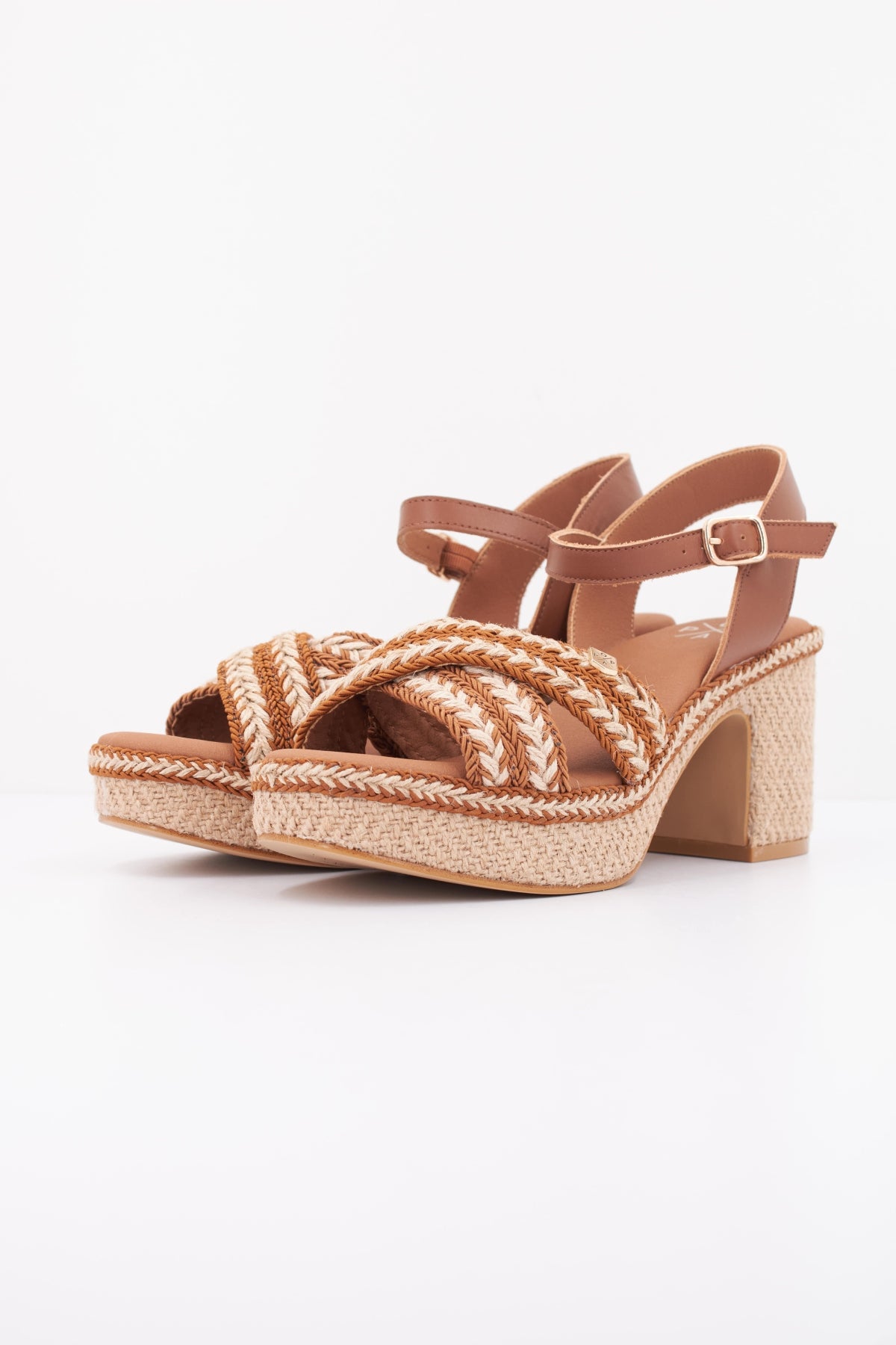 POPA SANDALIA MELIA YUTE en color MARRON  (2)