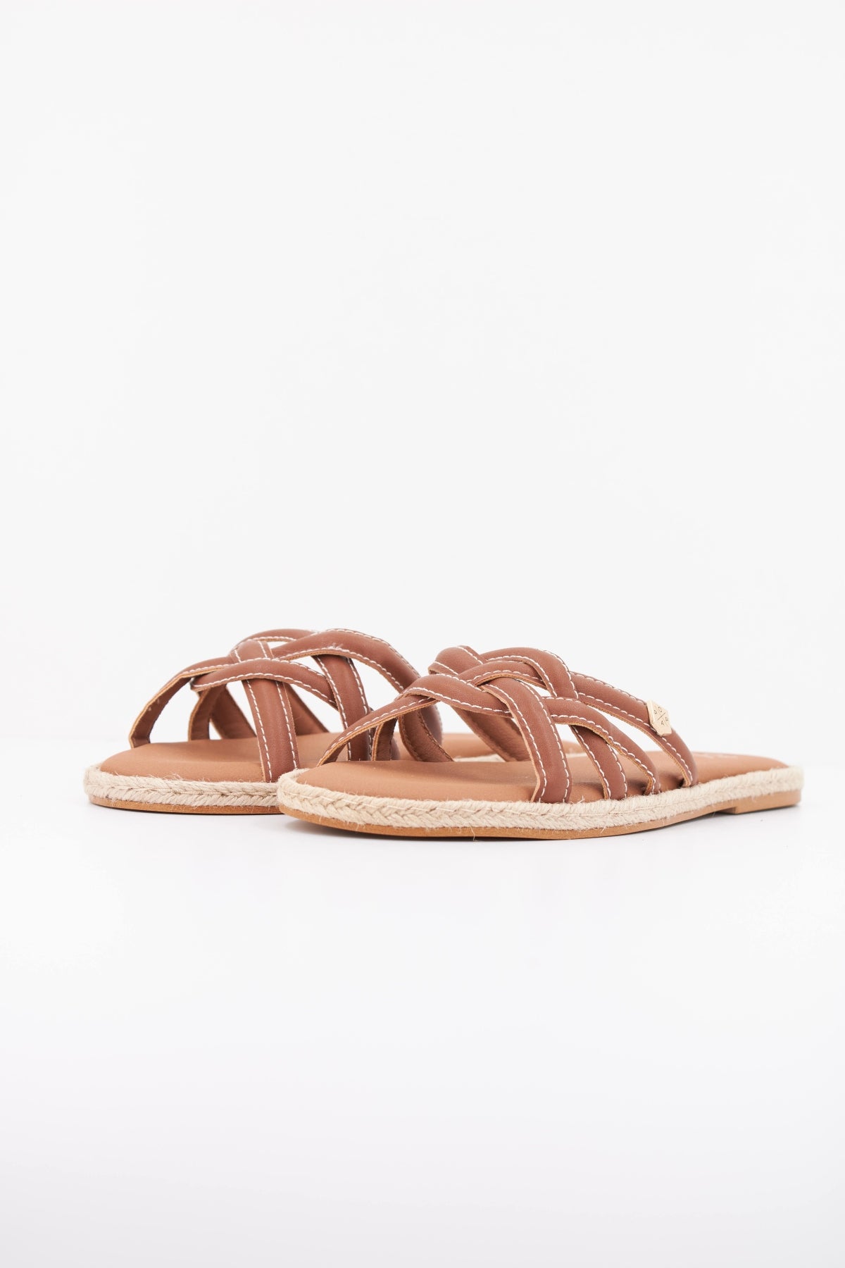 POPA SANDALIA SARAKI TIRAS en color MARRON  (2)