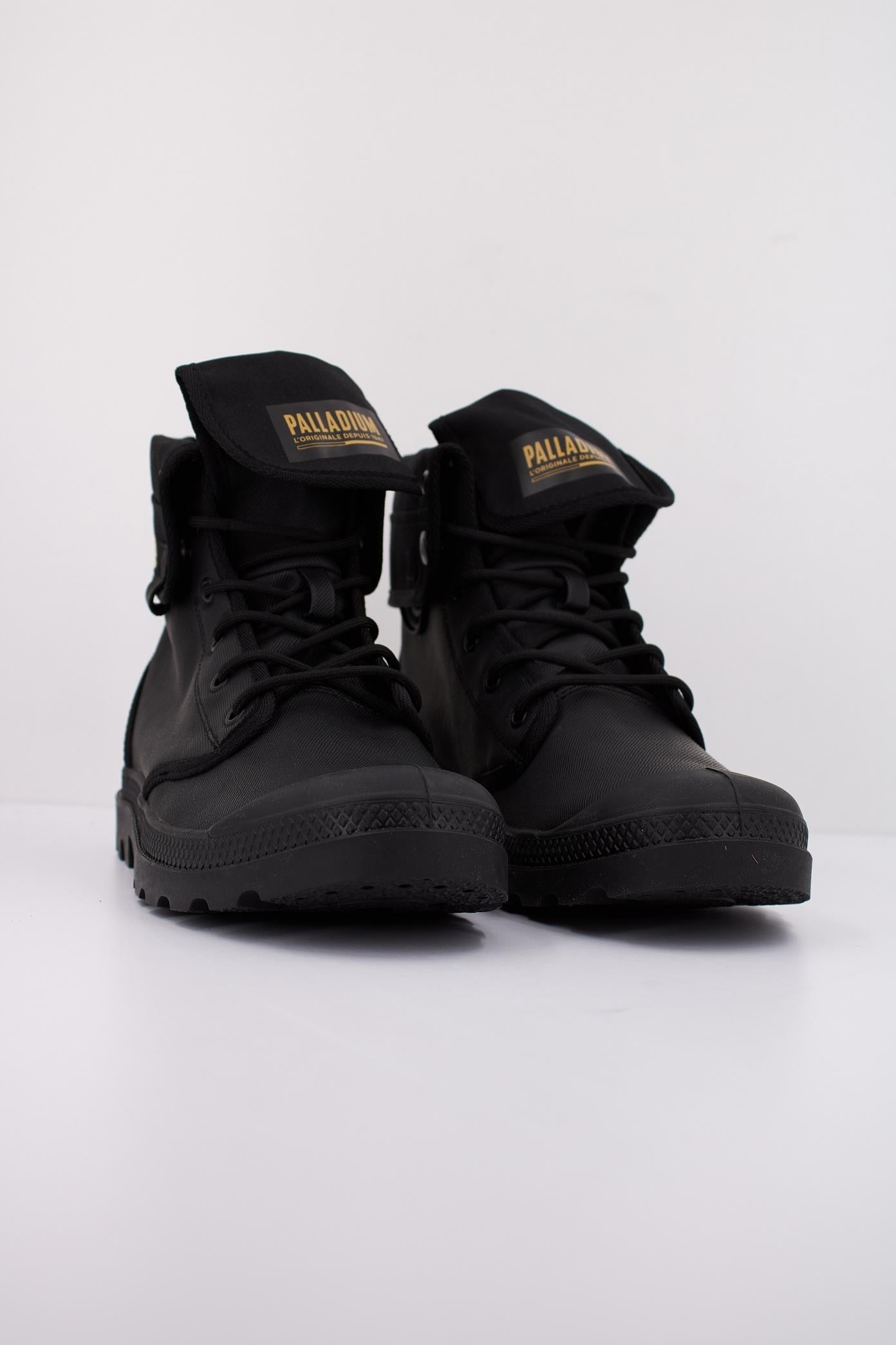 PALLADIUM BAGGY COATED en color NEGRO  (2)